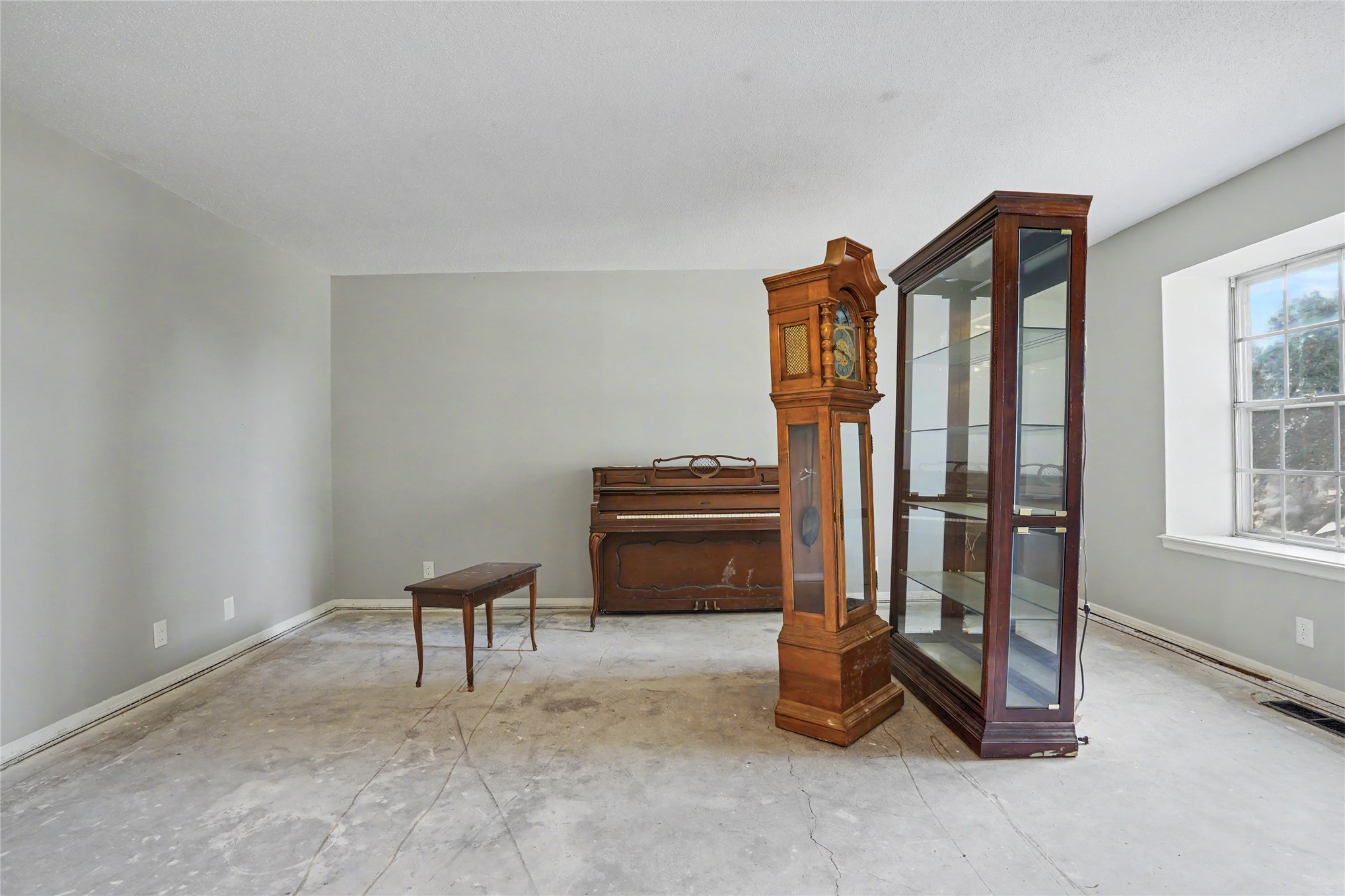 5303 86th Street North Property Photo 5