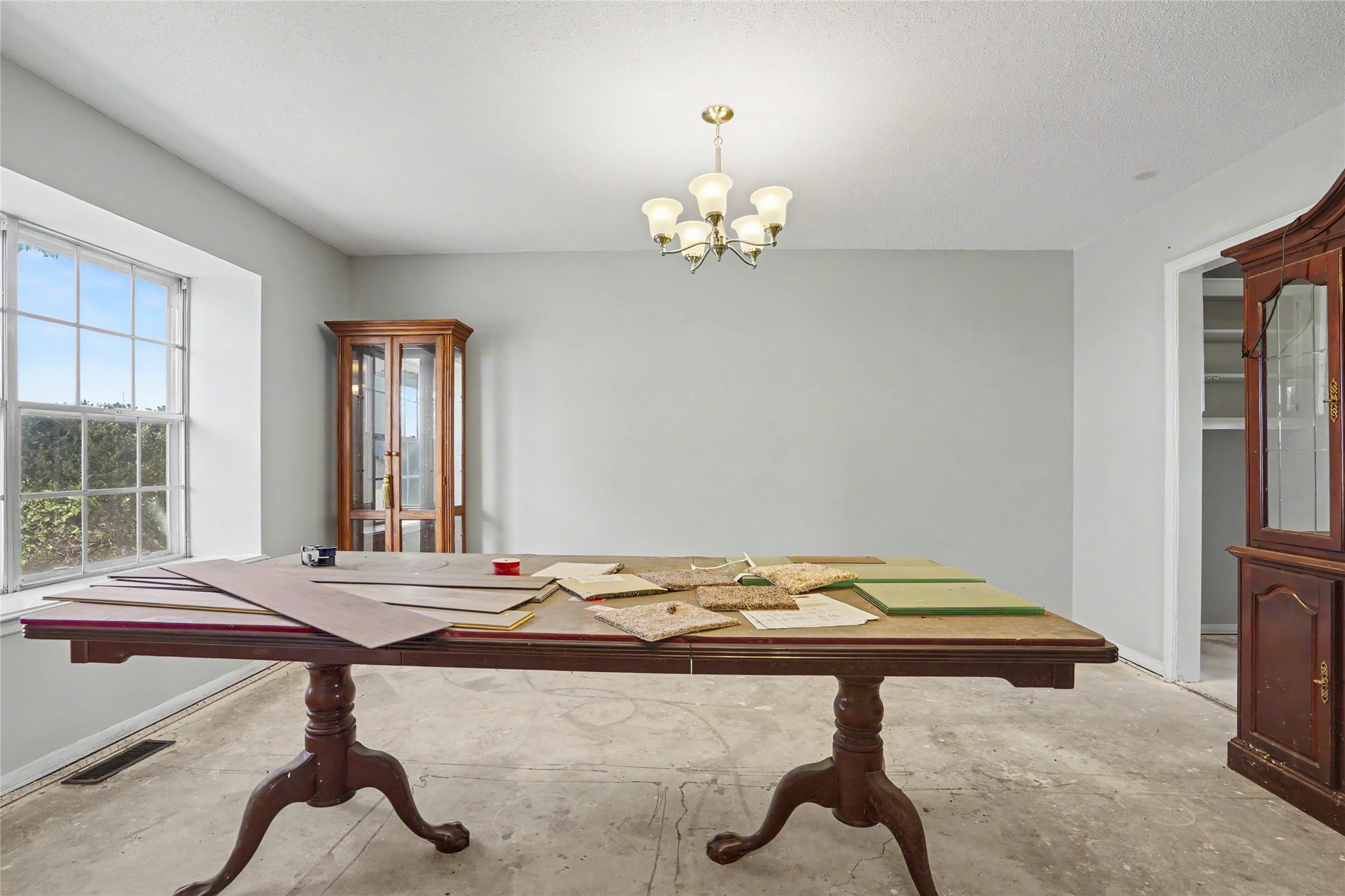 5303 86th Street North Property Photo 7