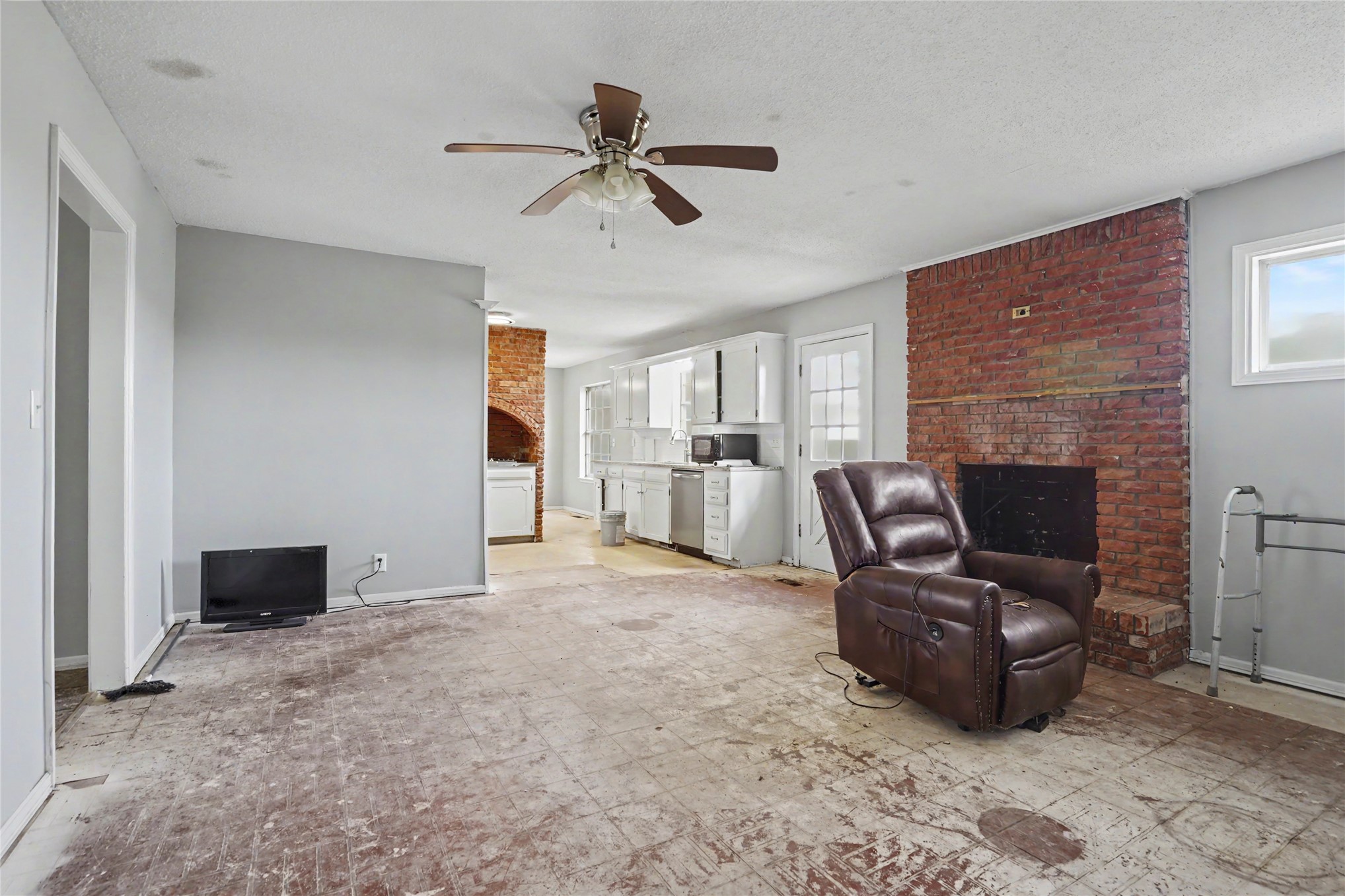 5303 86th Street North Property Photo 10