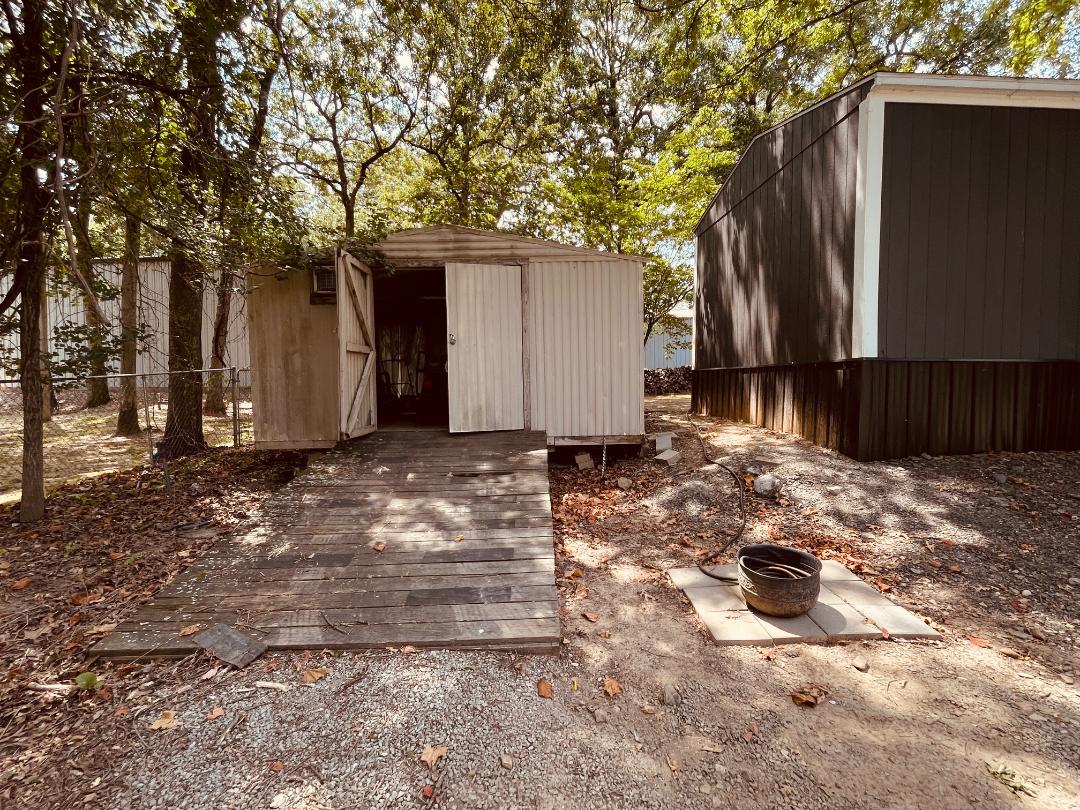 429536 E 1149 Road Property Photo 7