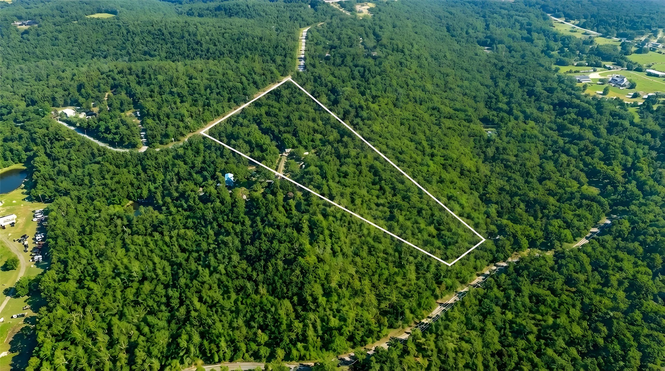1898 Tulsa Mountain Ranch Road Property Photo 3