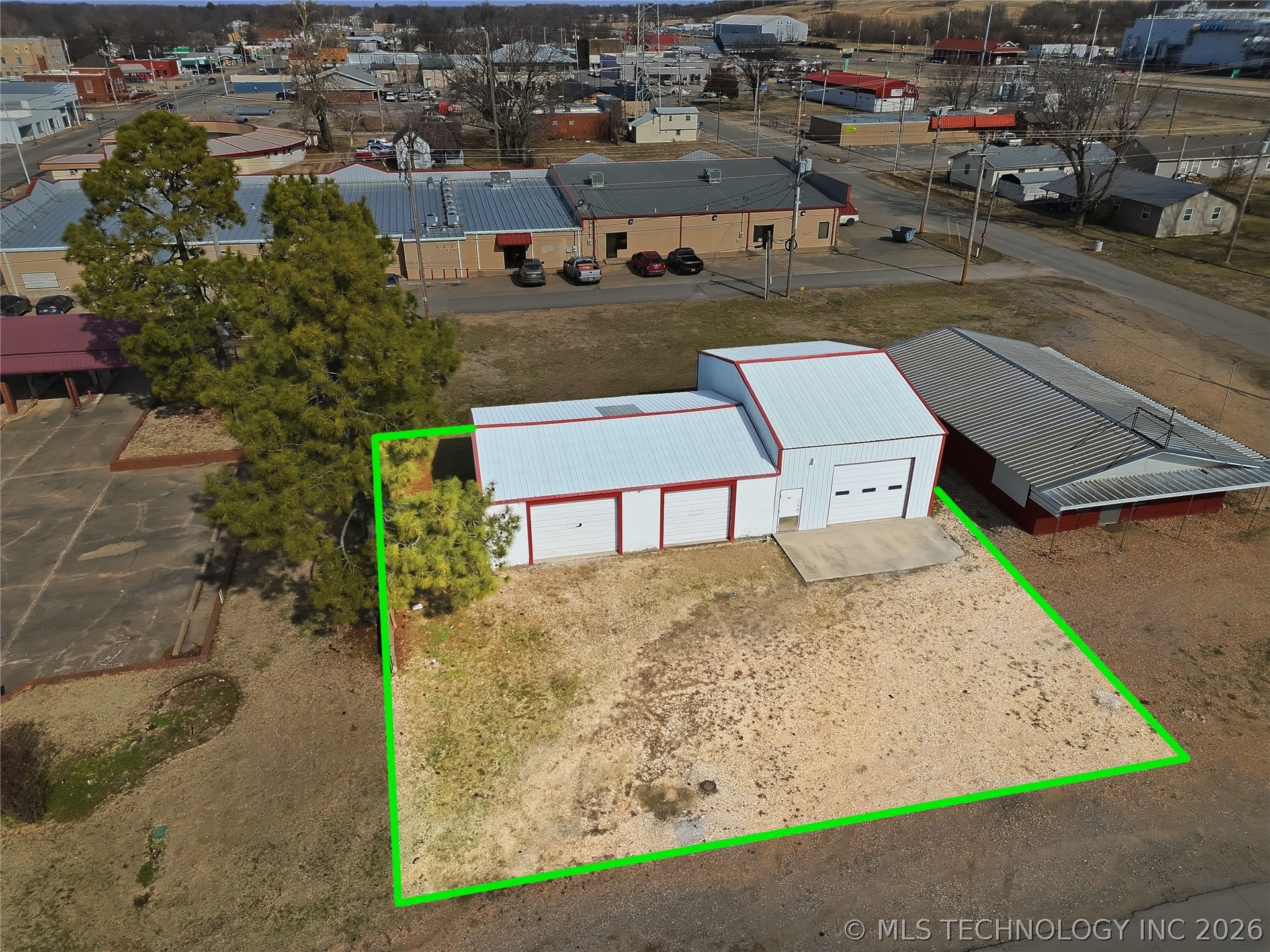 103 W Walnut Street Property Photo 1