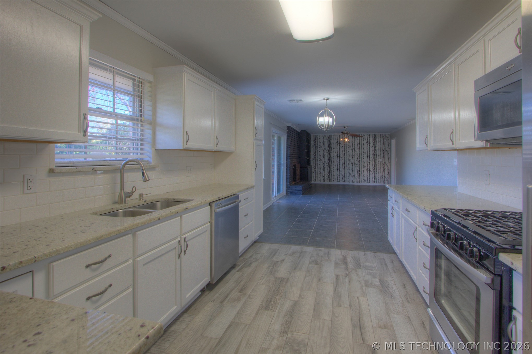 6635 E 54th Street Property Photo 10