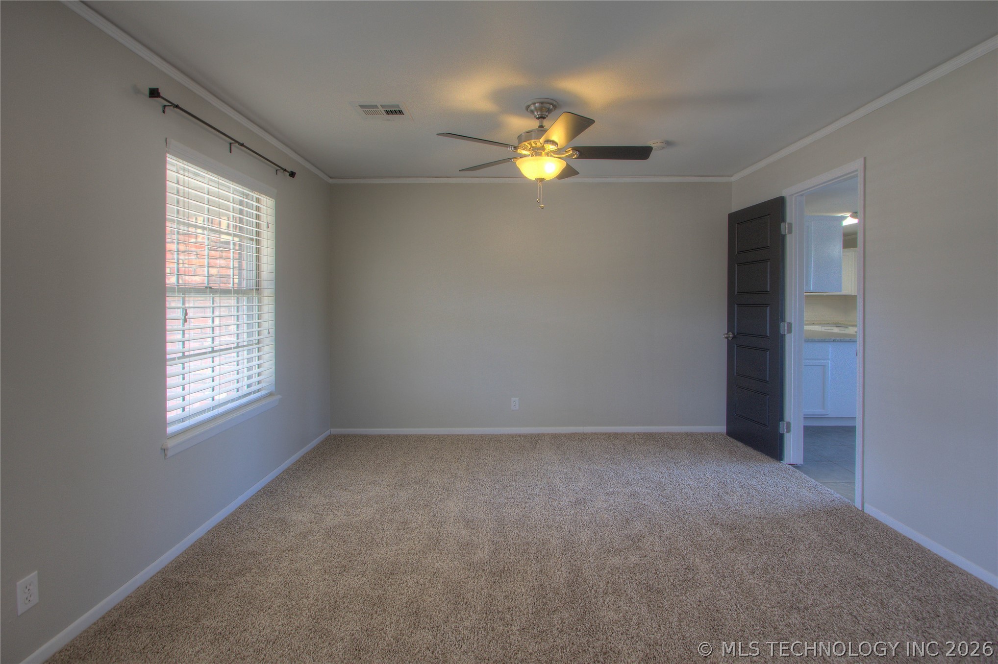 6635 E 54th Street Property Photo 13