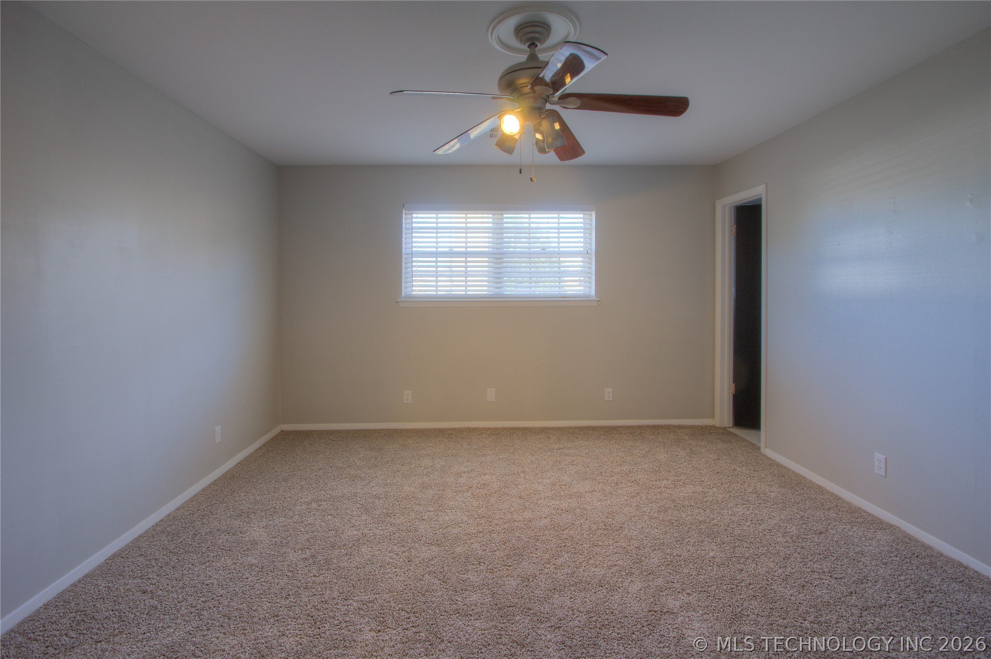 6635 E 54th Street Property Photo 20