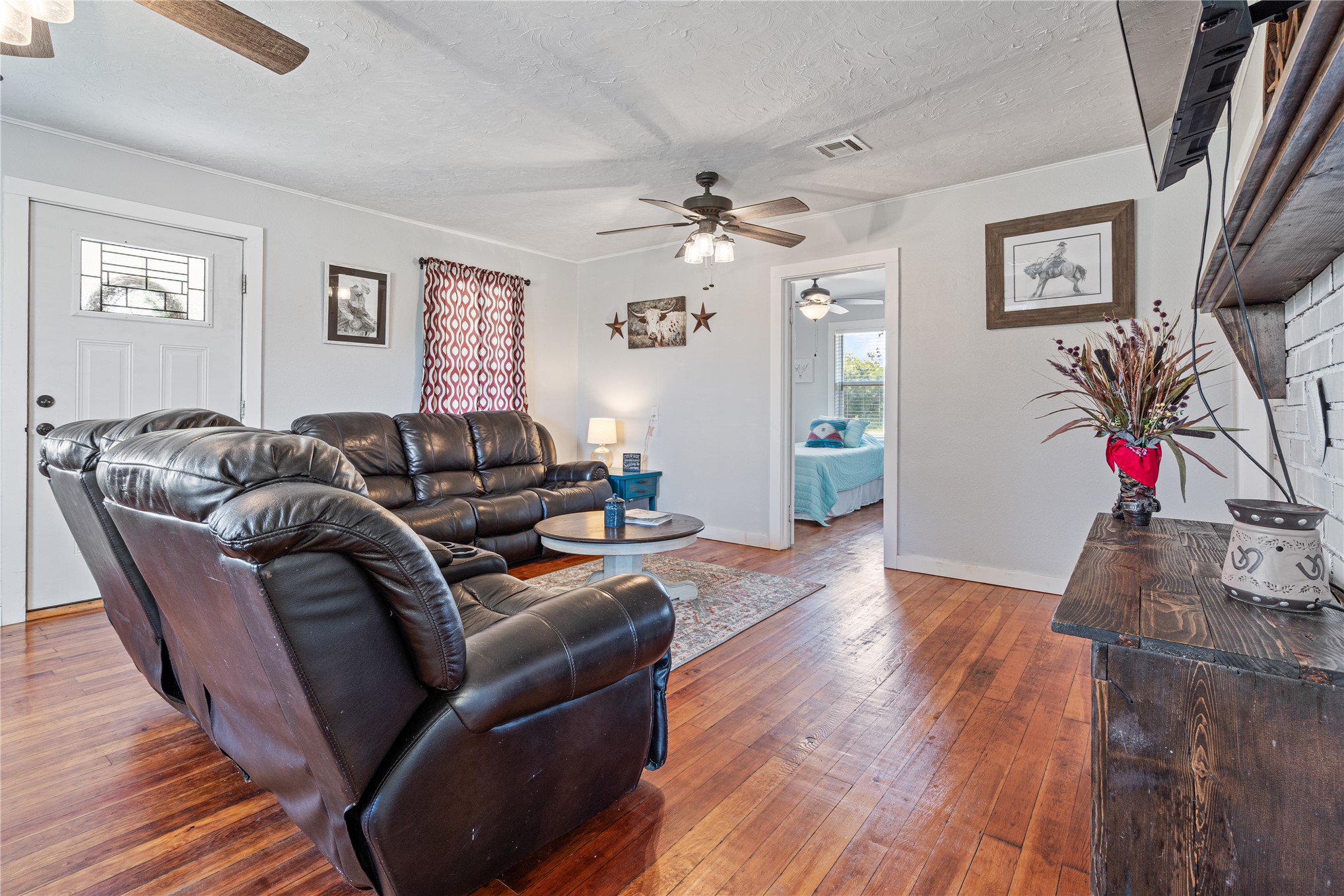 472476 Hwy 62 Property Photo 5