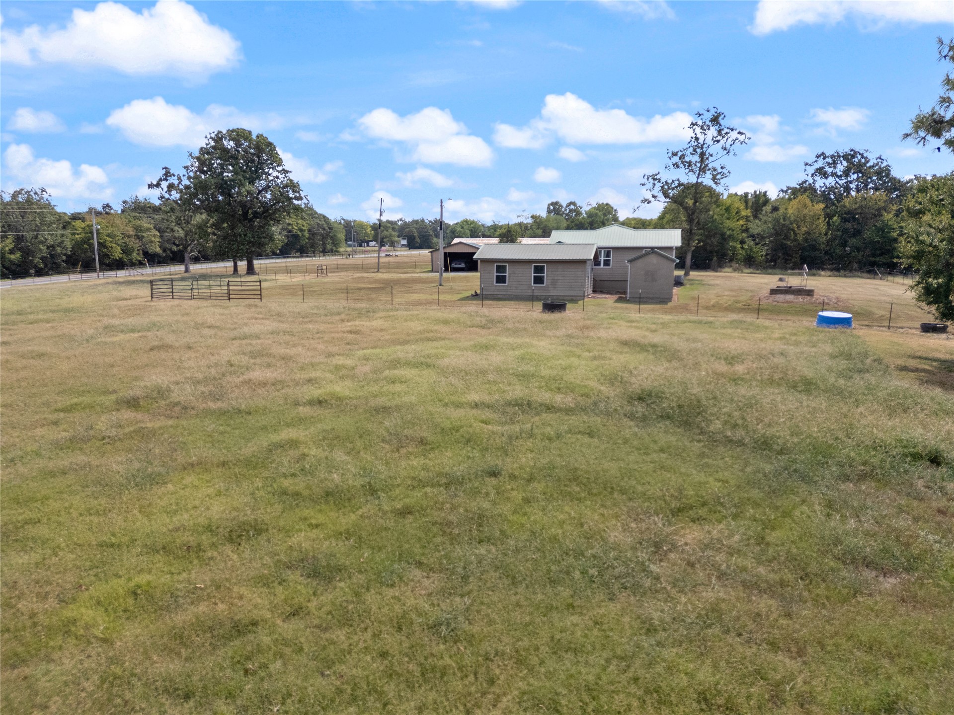 472476 Hwy 62 Property Photo 27