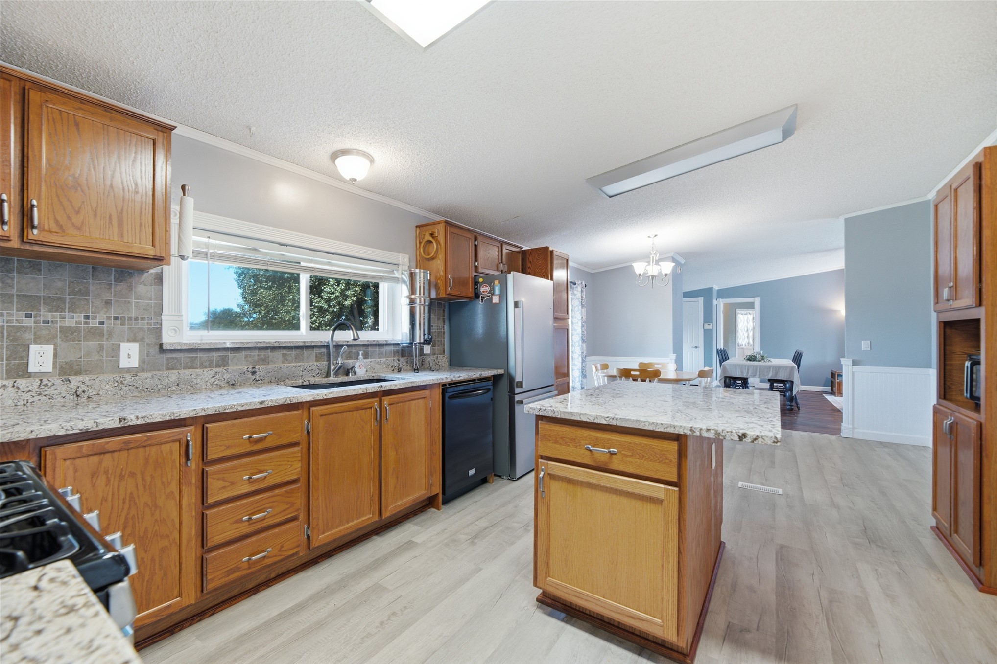 7018 E Countryside Lane Property Photo 7