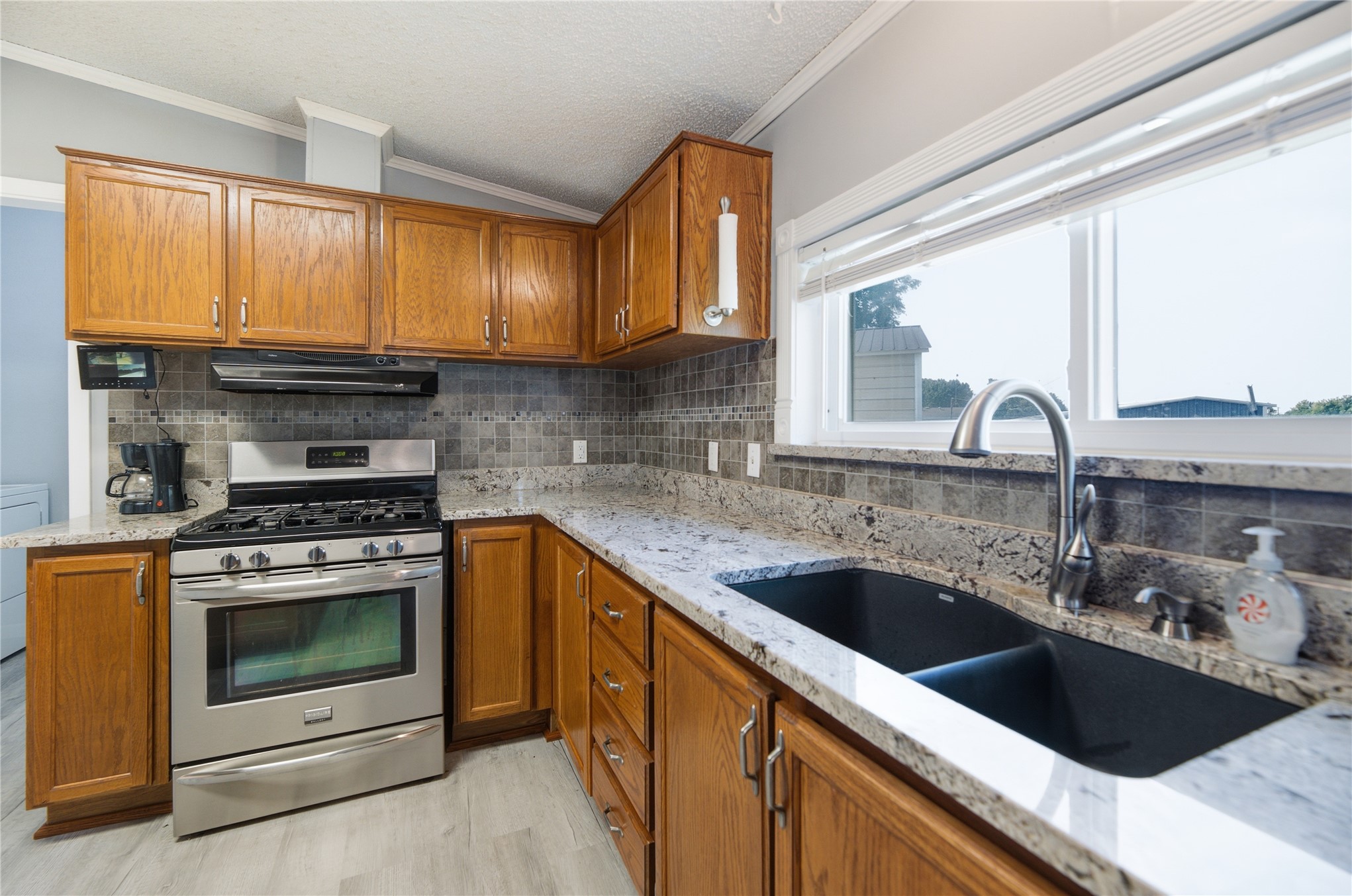 7018 E Countryside Lane Property Photo 10