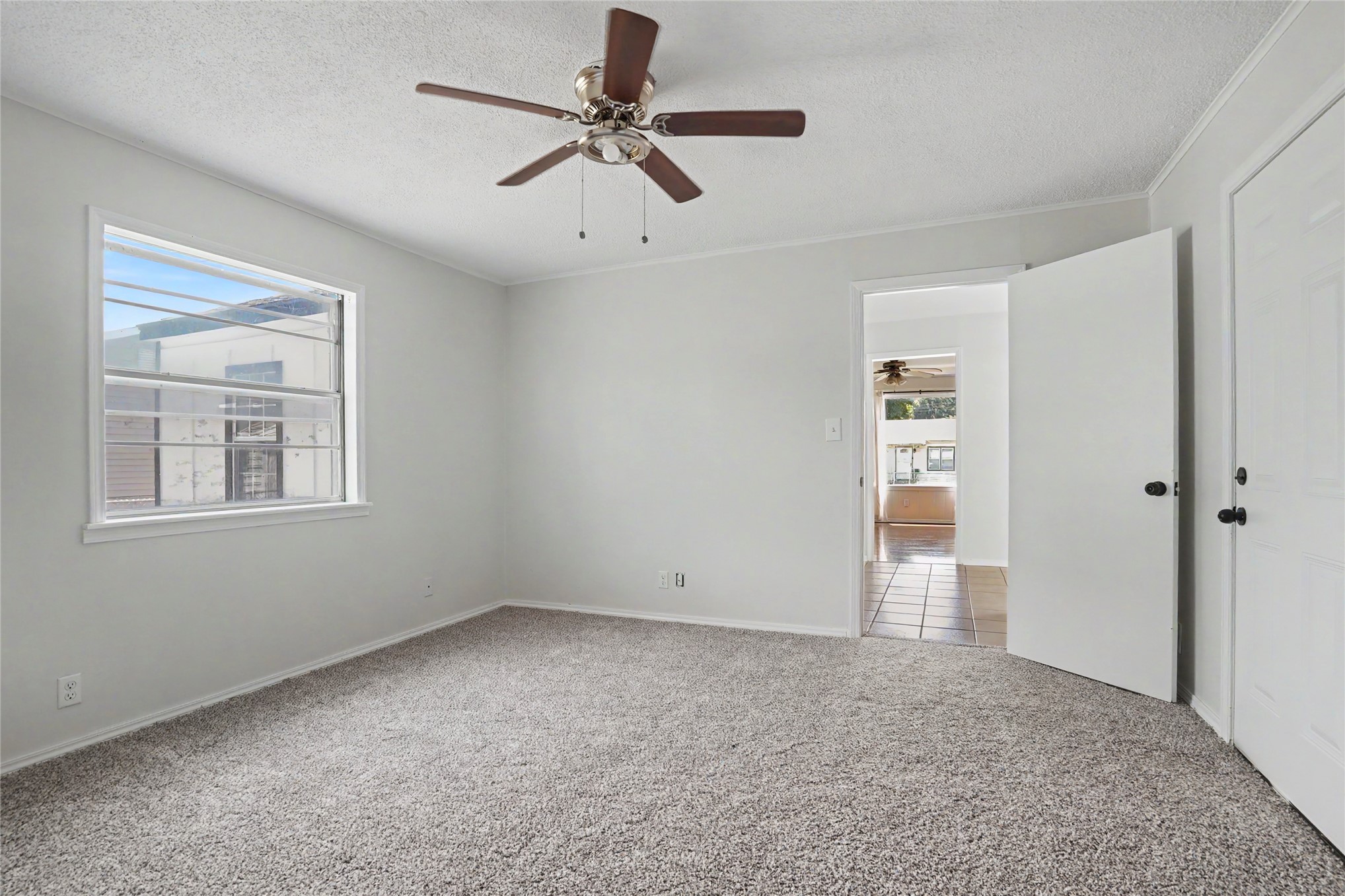 4951 W 1st Street Property Photo 14