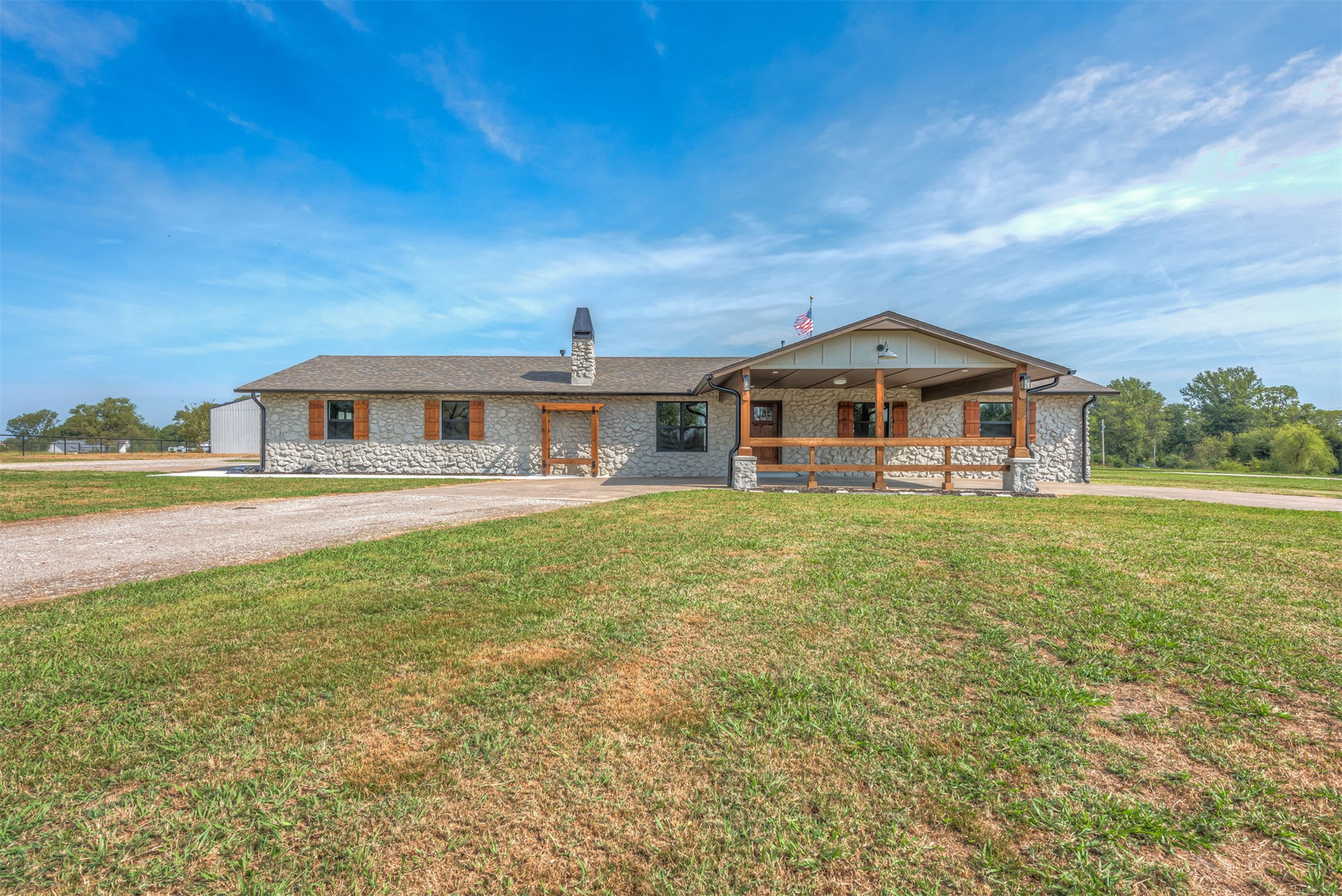 7157 E Hwy 266 Property Photo 1