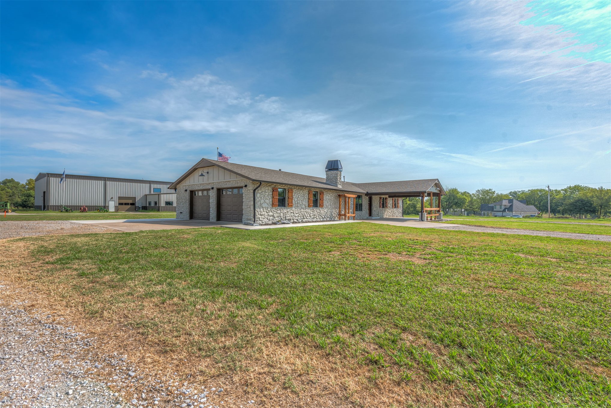 7157 E Hwy 266 Property Photo 3