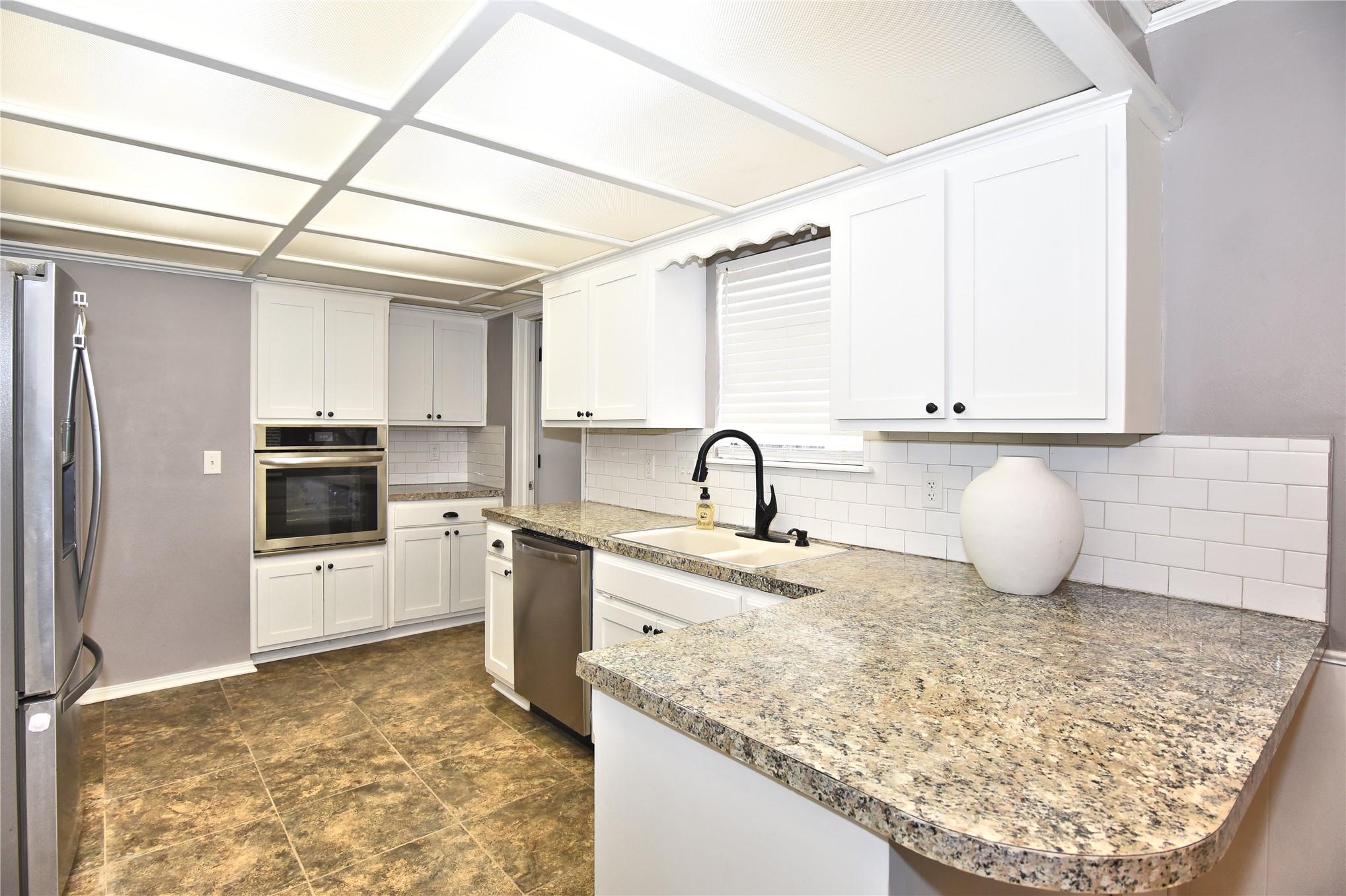 5004 S Spruce Drive Property Photo 8