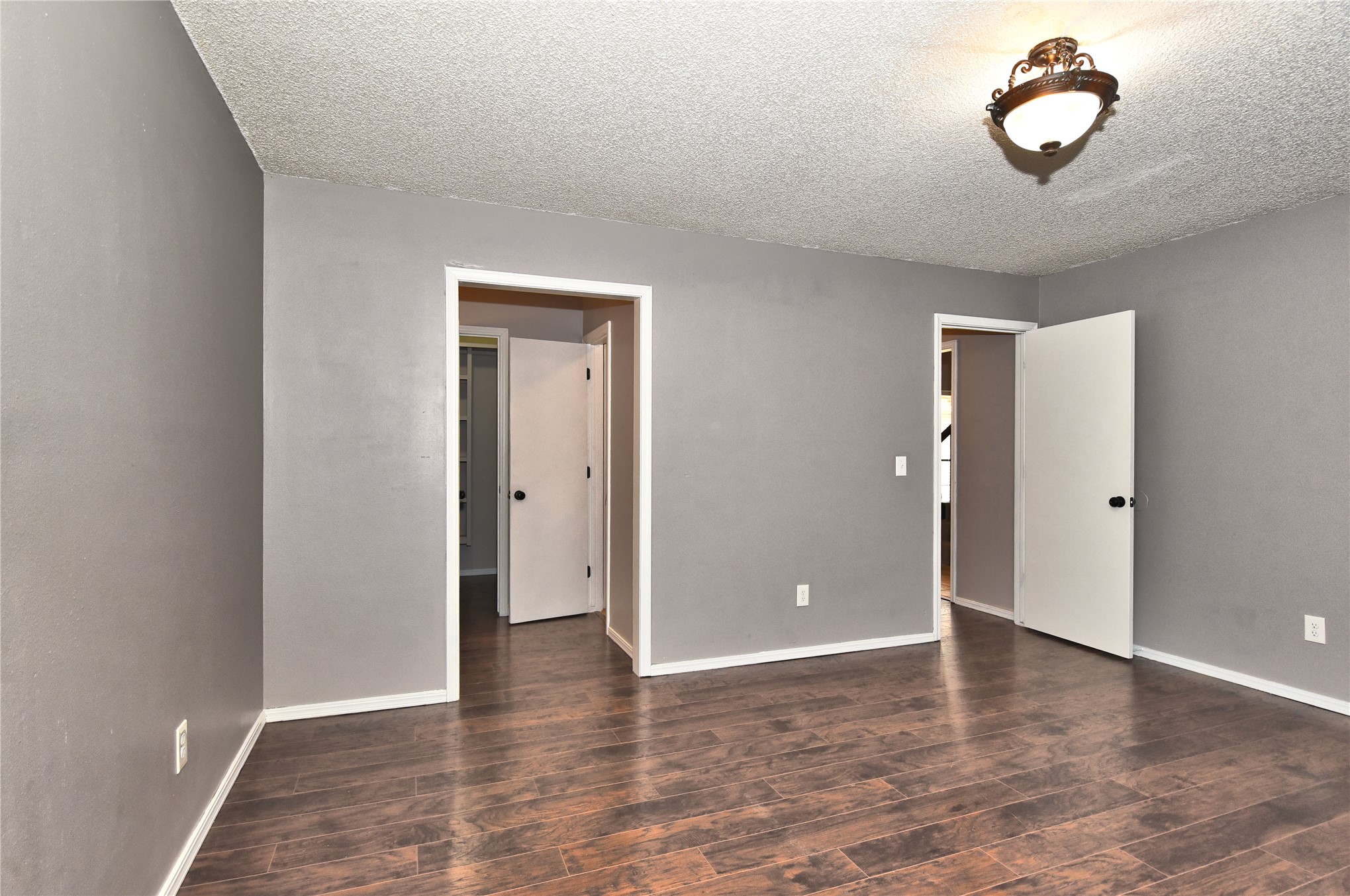 5004 S Spruce Drive Property Photo 22