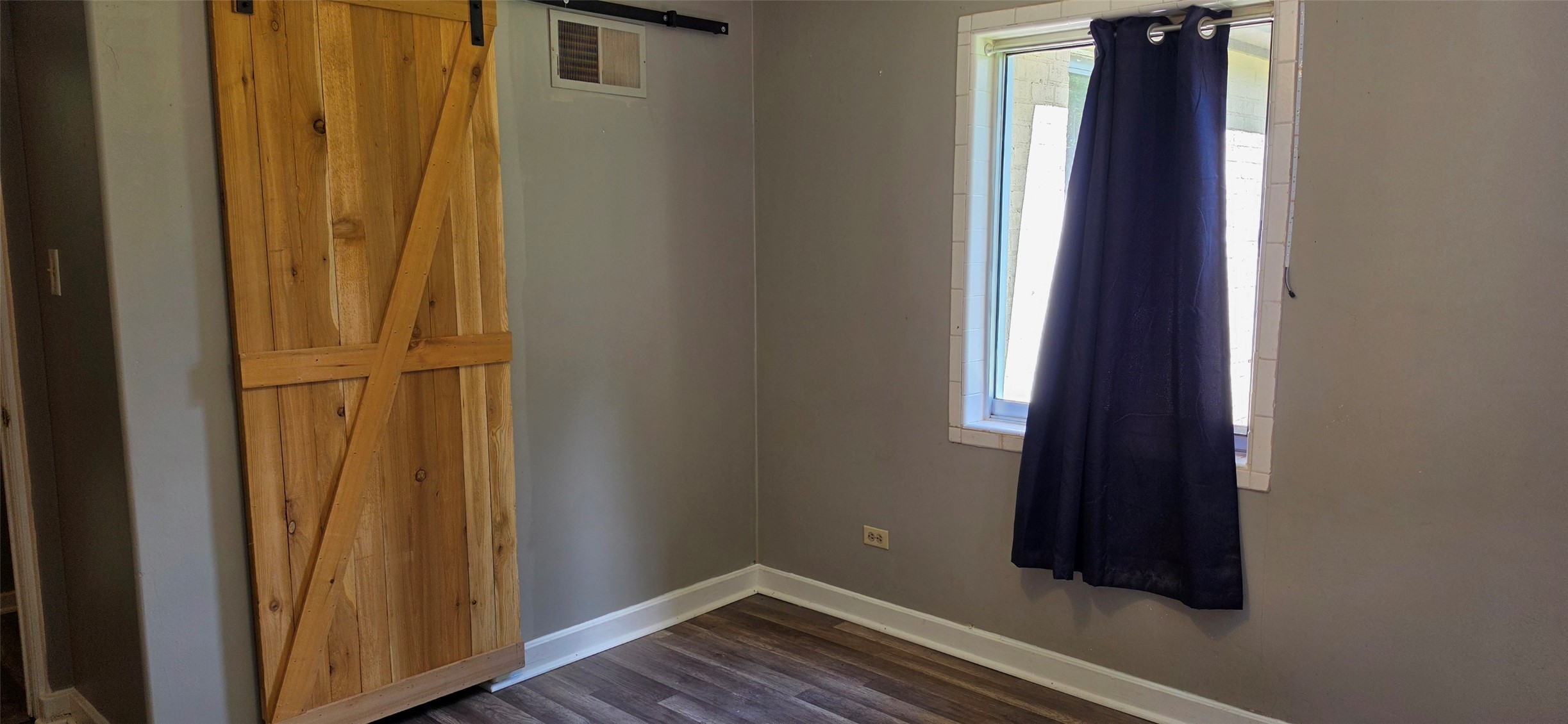 407 S Adams Street N Property Photo 22