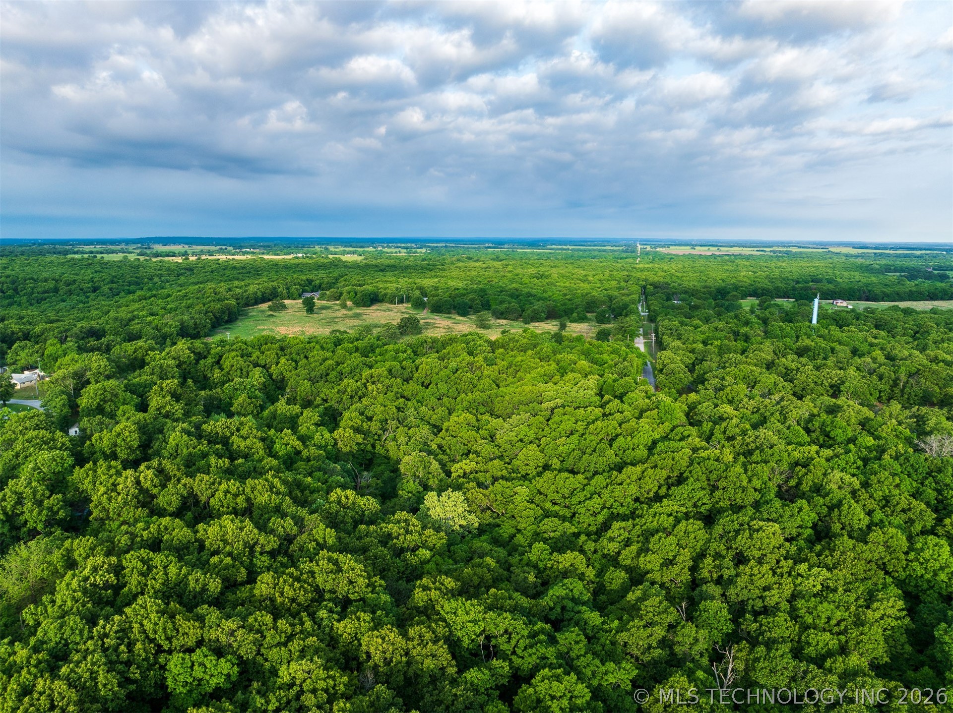 09 Skyline Drive Property Photo 12