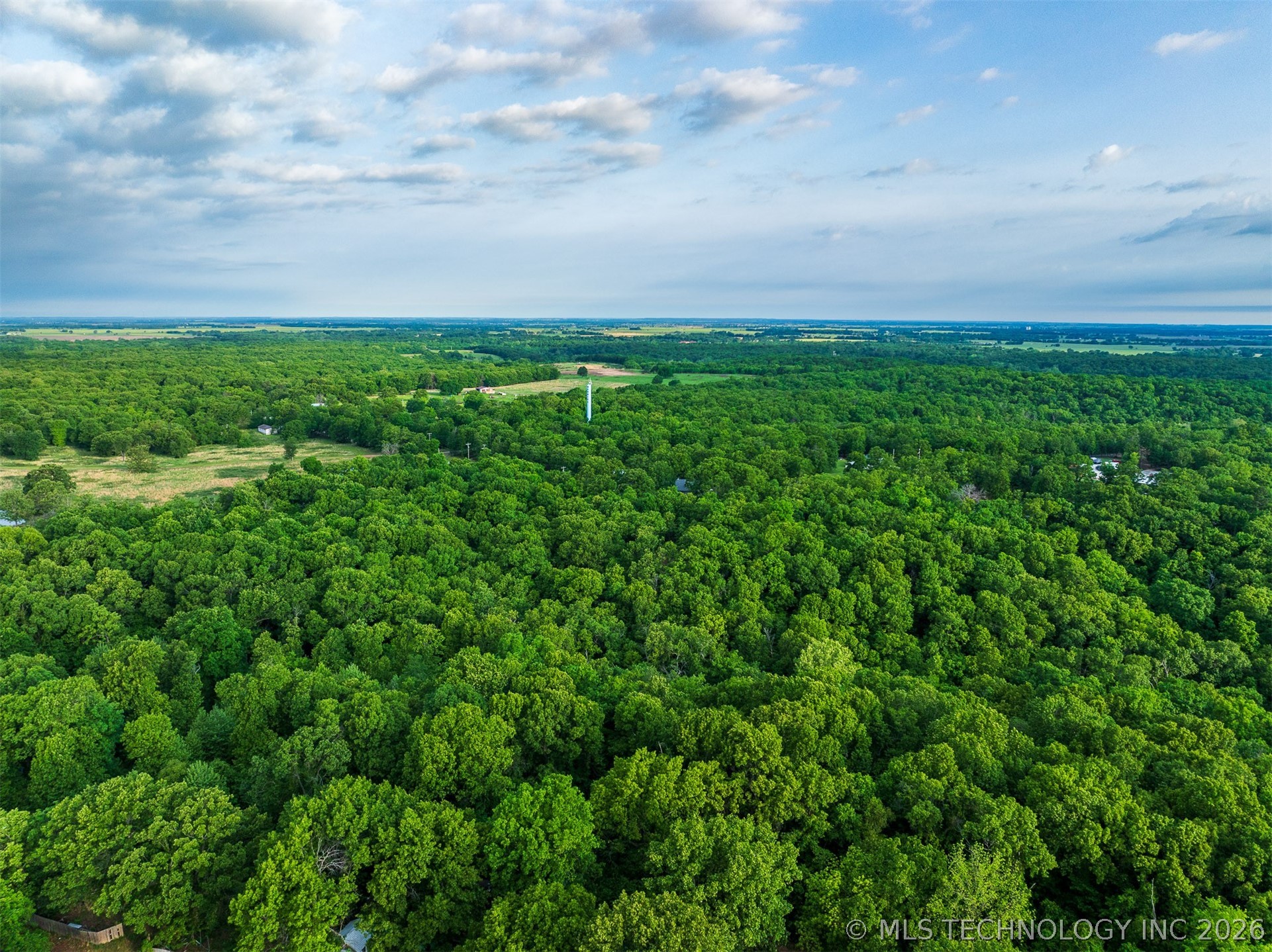 09 Skyline Drive Property Photo 14