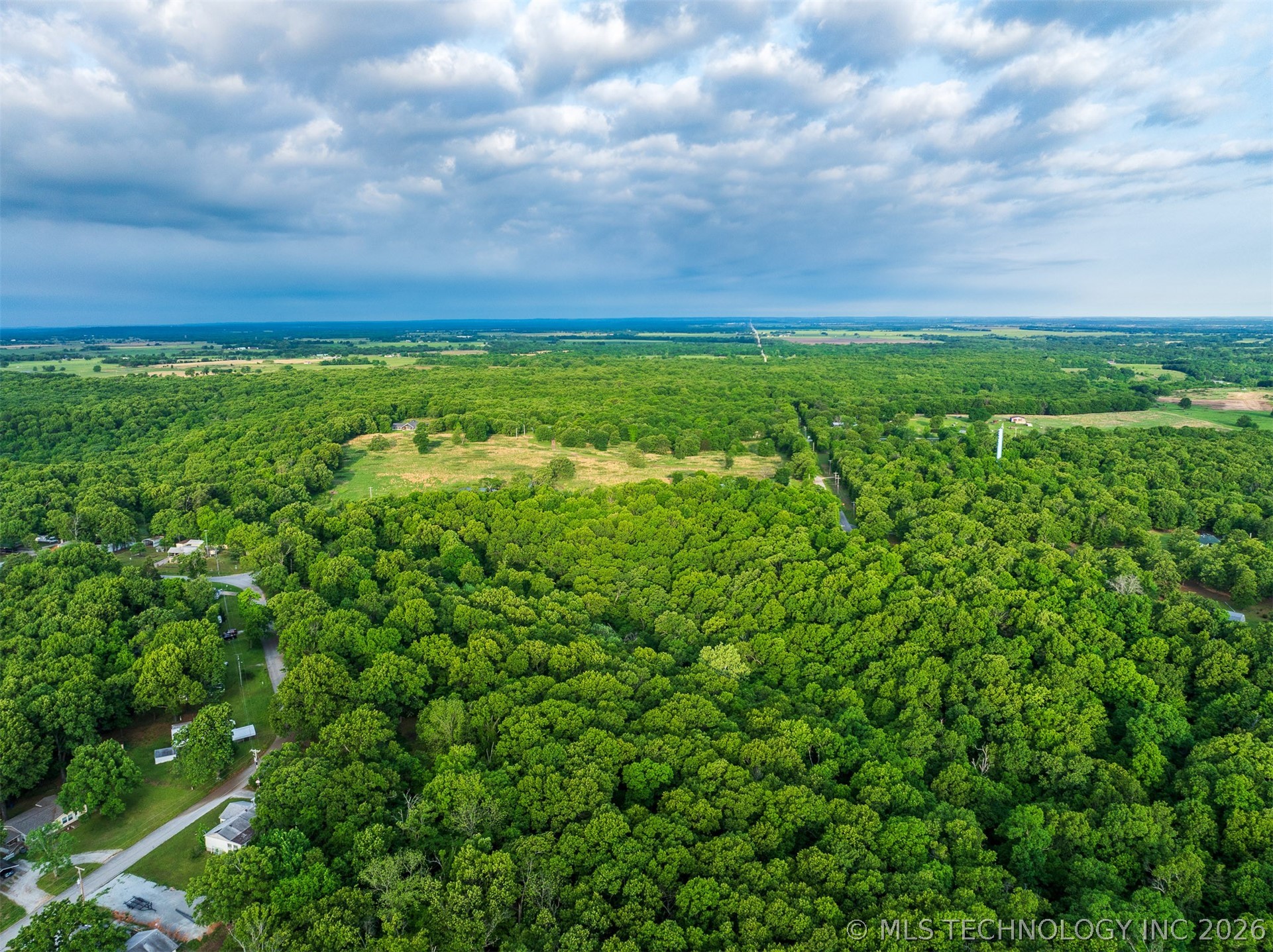 09 Skyline Drive Property Photo 16