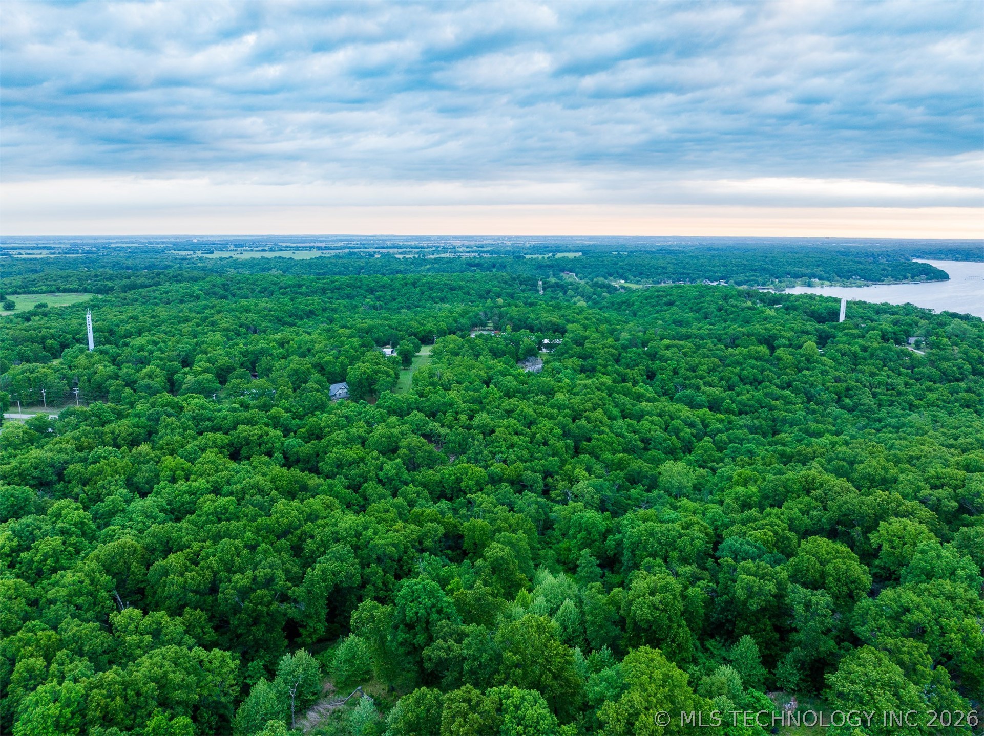 09 Skyline Drive Property Photo 27