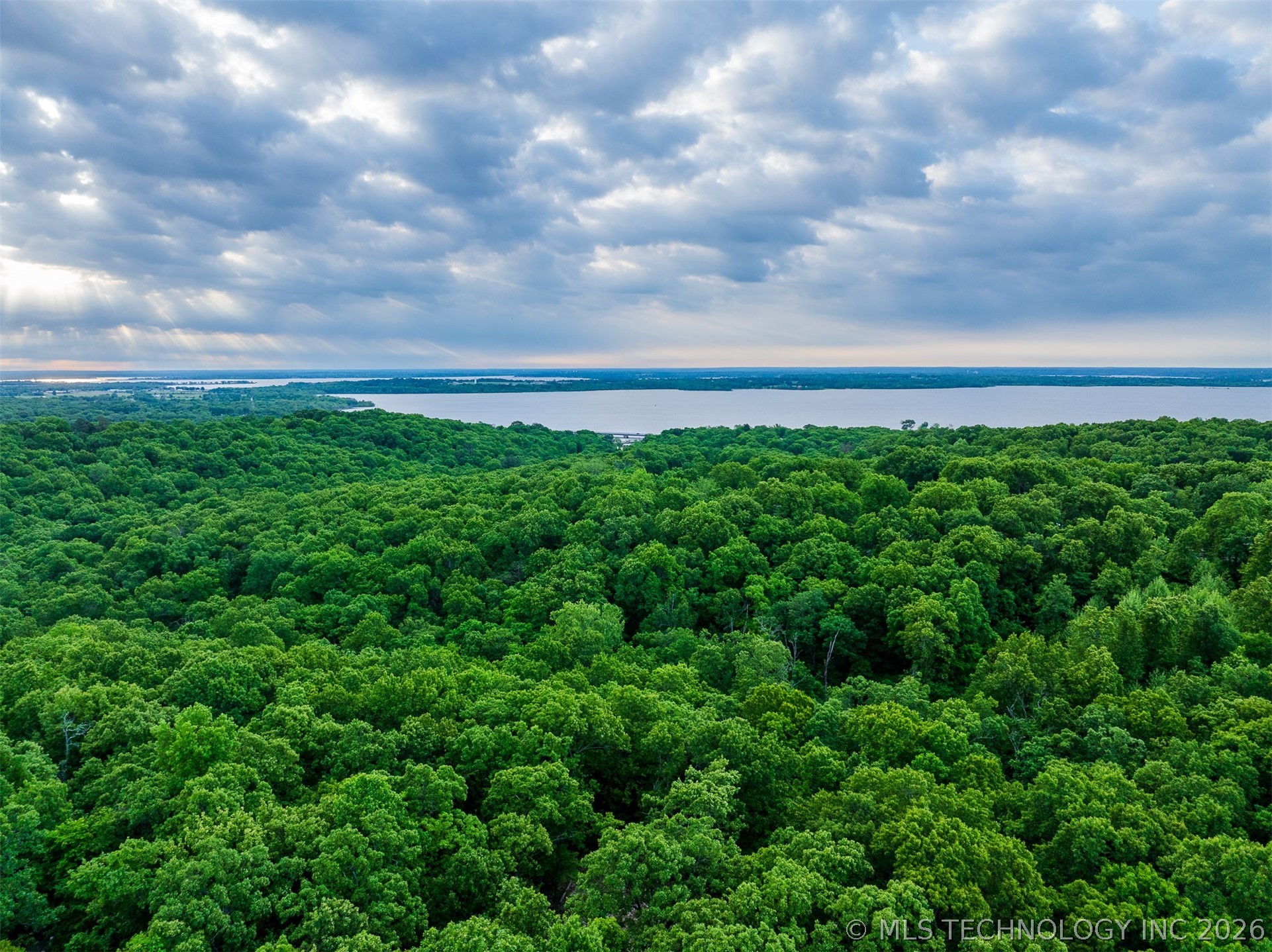09 Skyline Drive Property Photo 33
