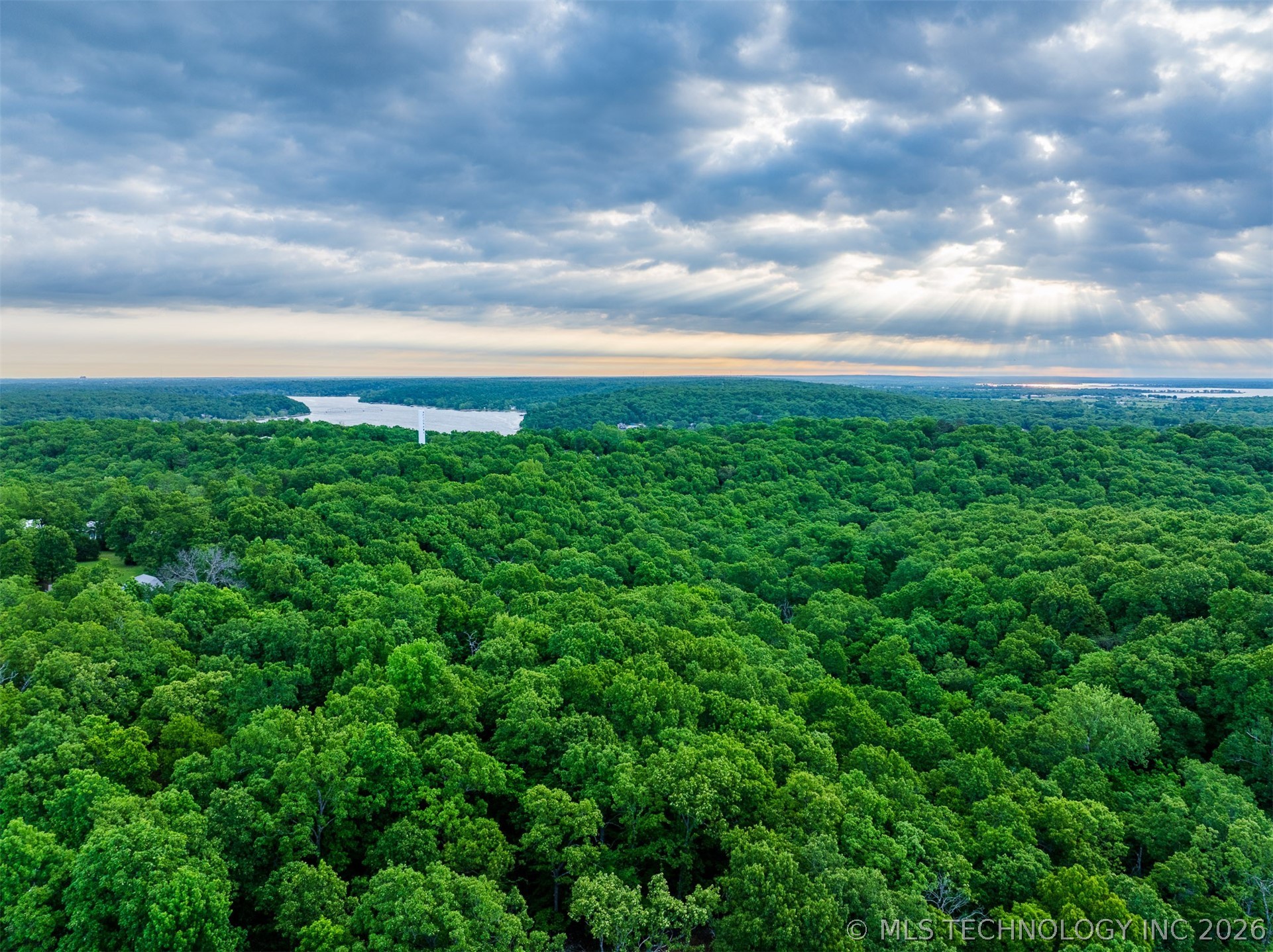 09 Skyline Drive Property Photo 51