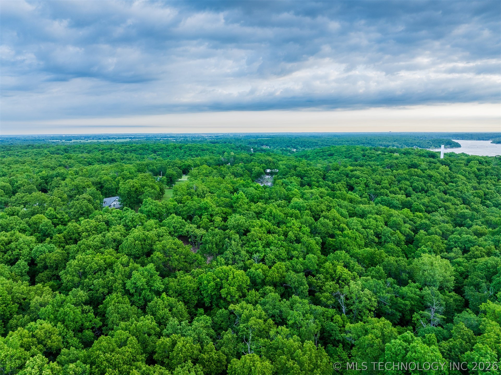 09 Skyline Drive Property Photo 52