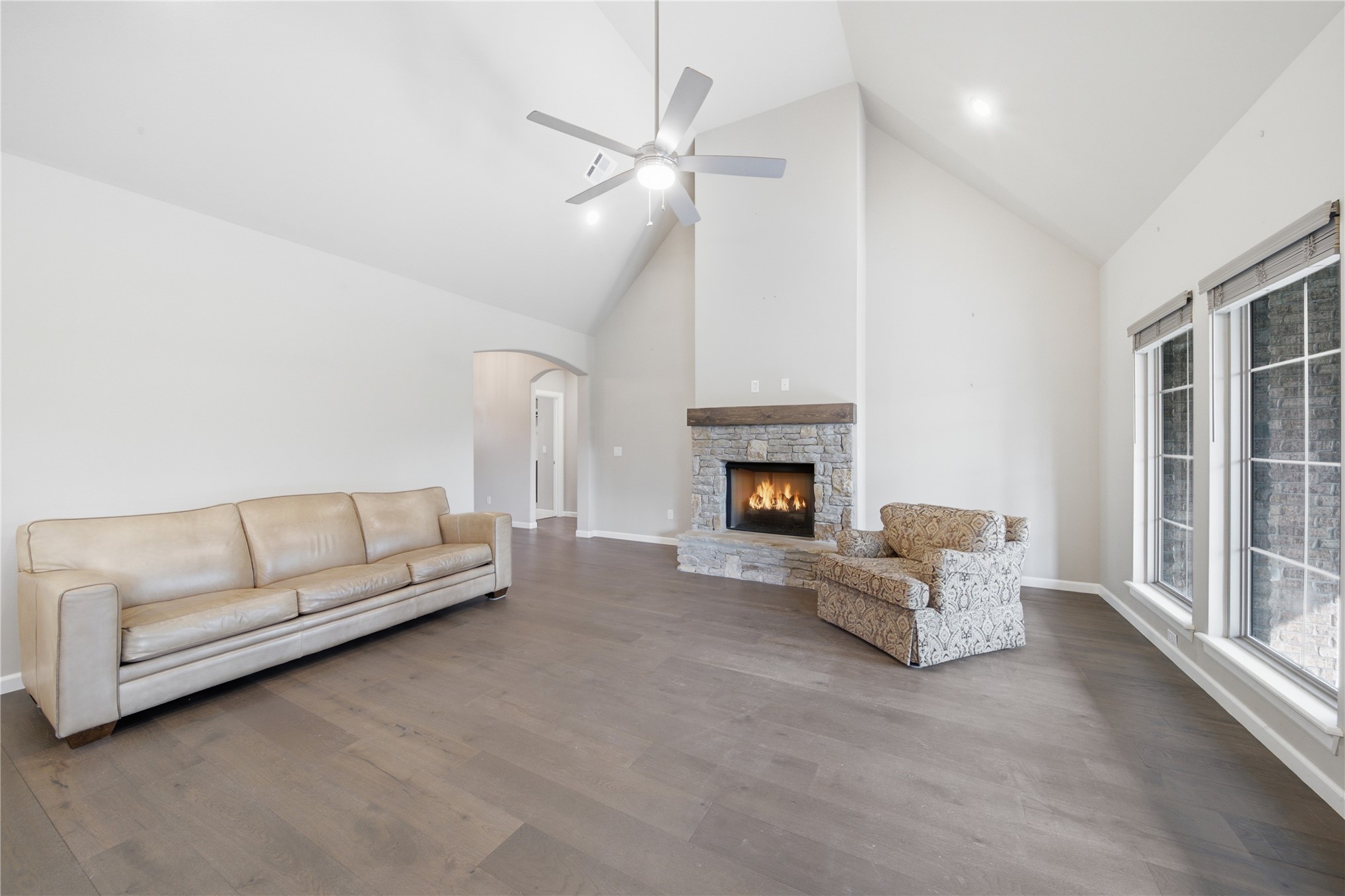 4525 S Ivy Avenue Property Photo 3