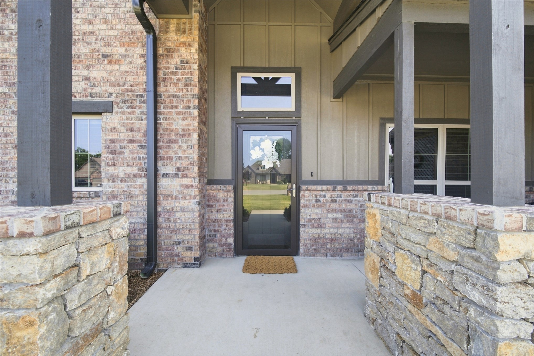 4525 S Ivy Avenue Property Photo 8