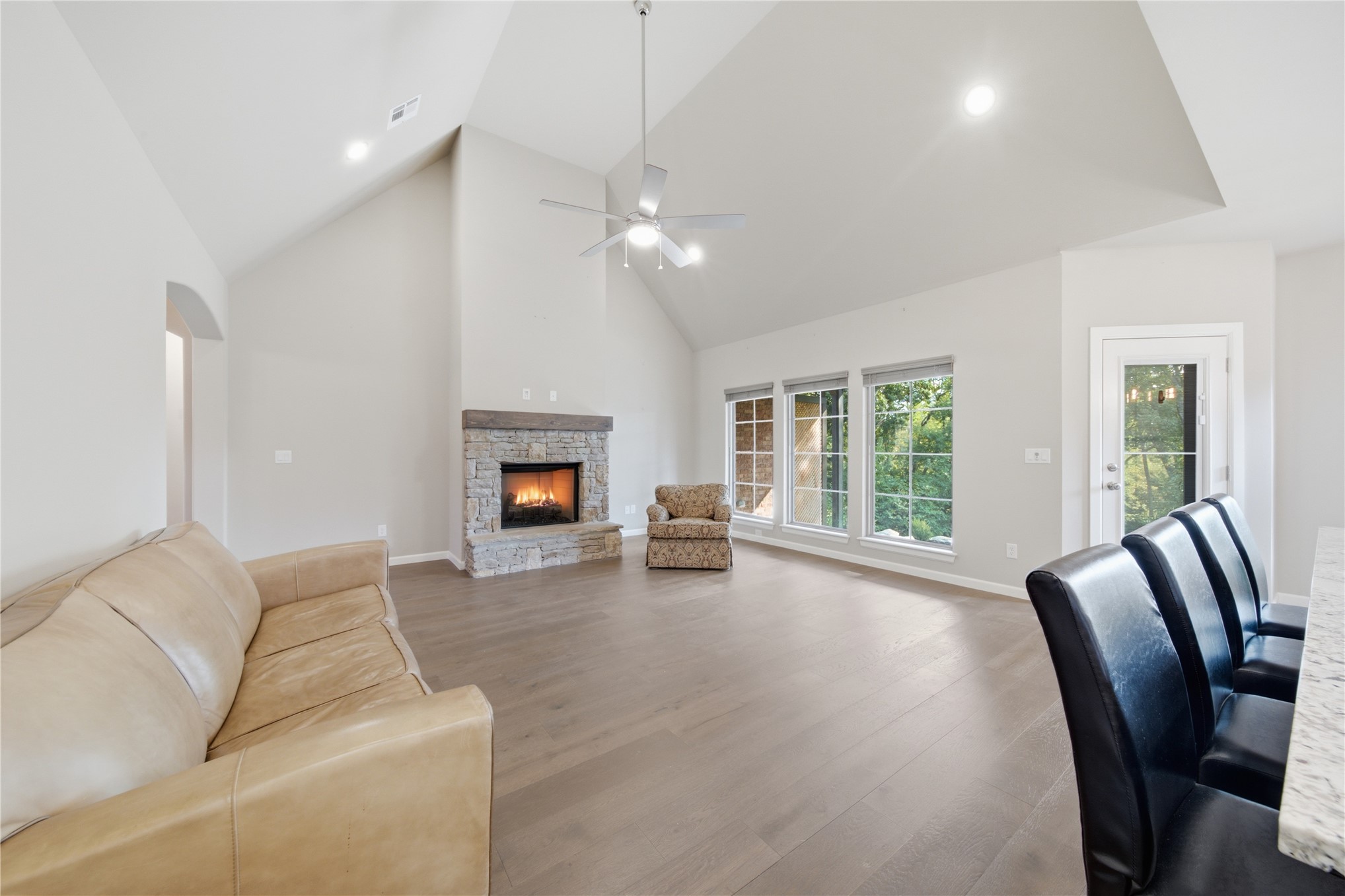 4525 S Ivy Avenue Property Photo 13