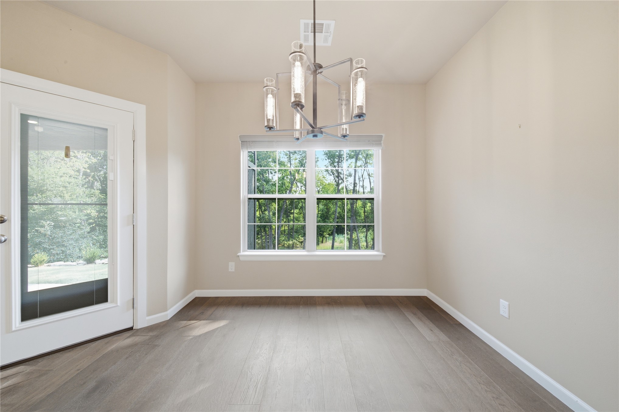4525 S Ivy Avenue Property Photo 19