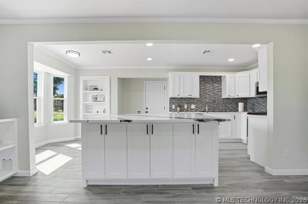 17065 Honeysuckle Lane Property Photo 9