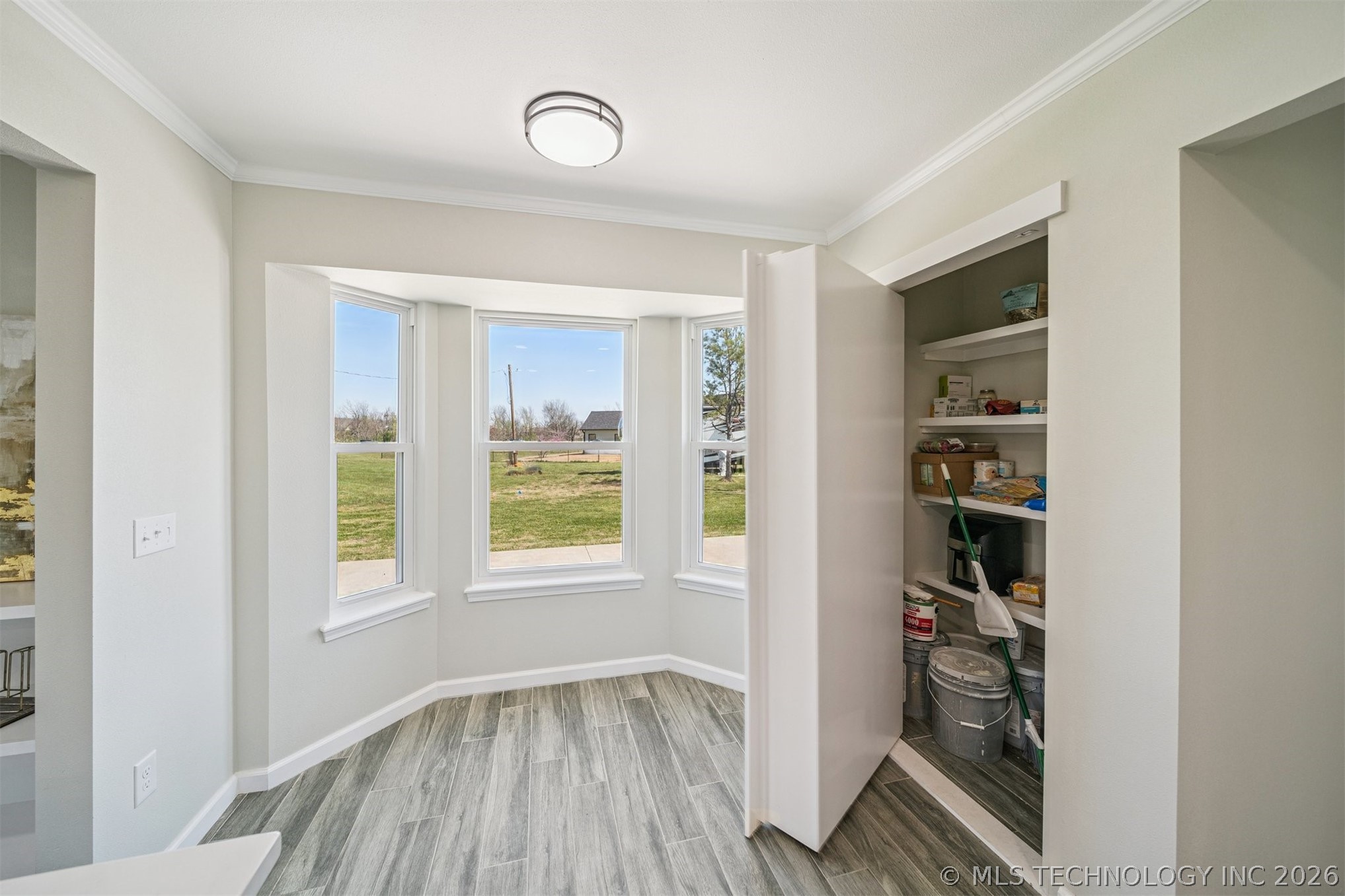 17065 Honeysuckle Lane Property Photo 13