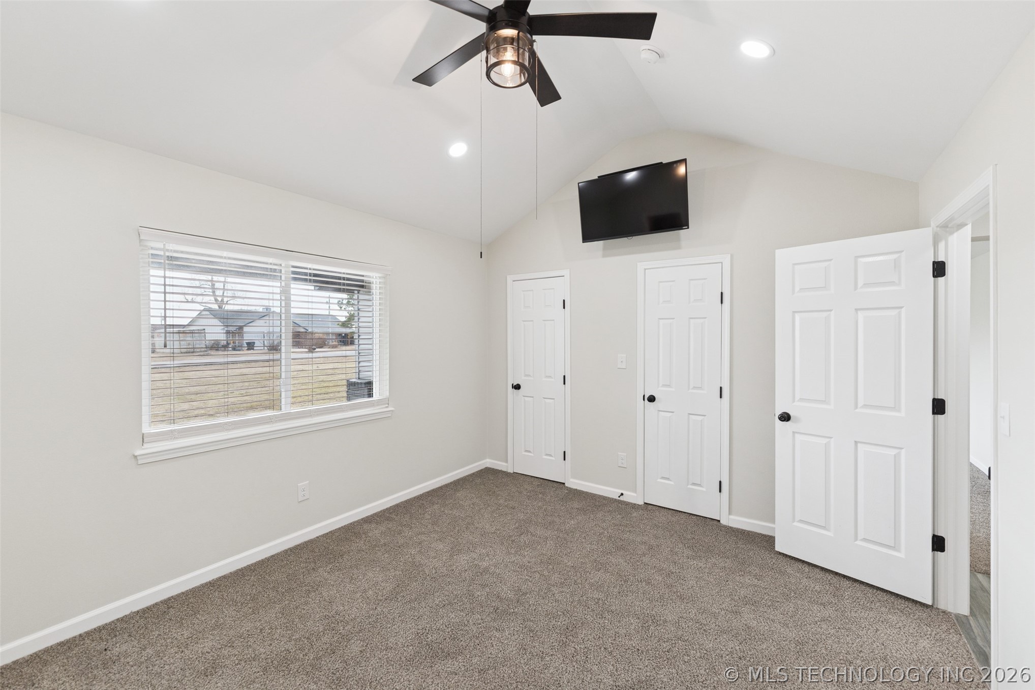 17065 Honeysuckle Lane Property Photo 23