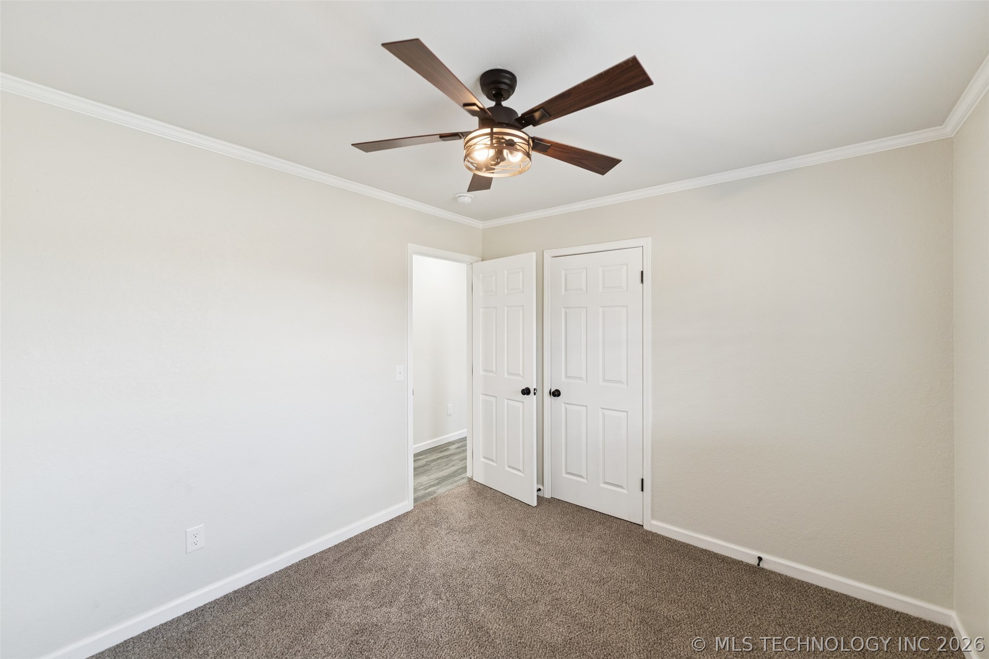 17065 Honeysuckle Lane Property Photo 32