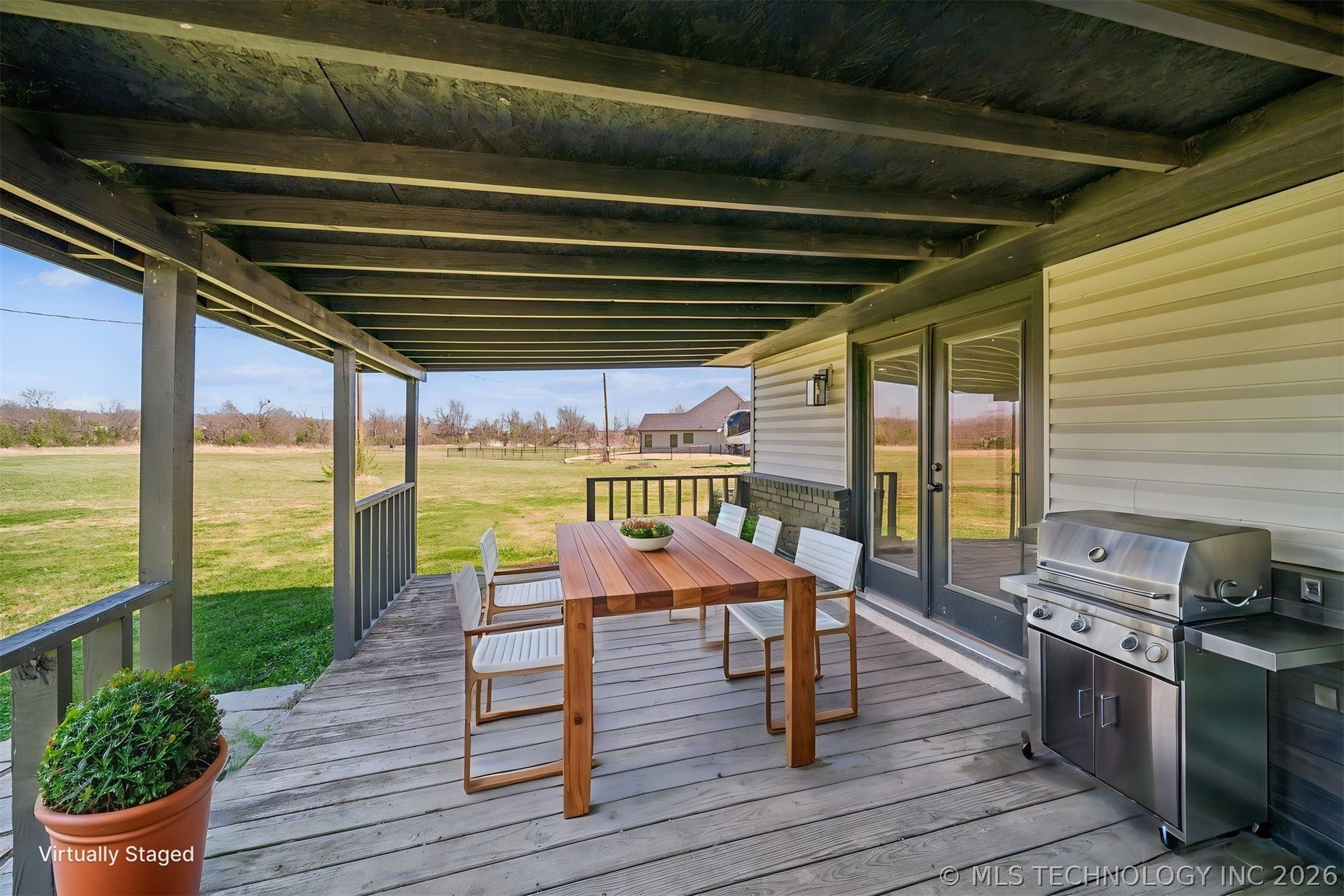 17065 Honeysuckle Lane Property Photo 37