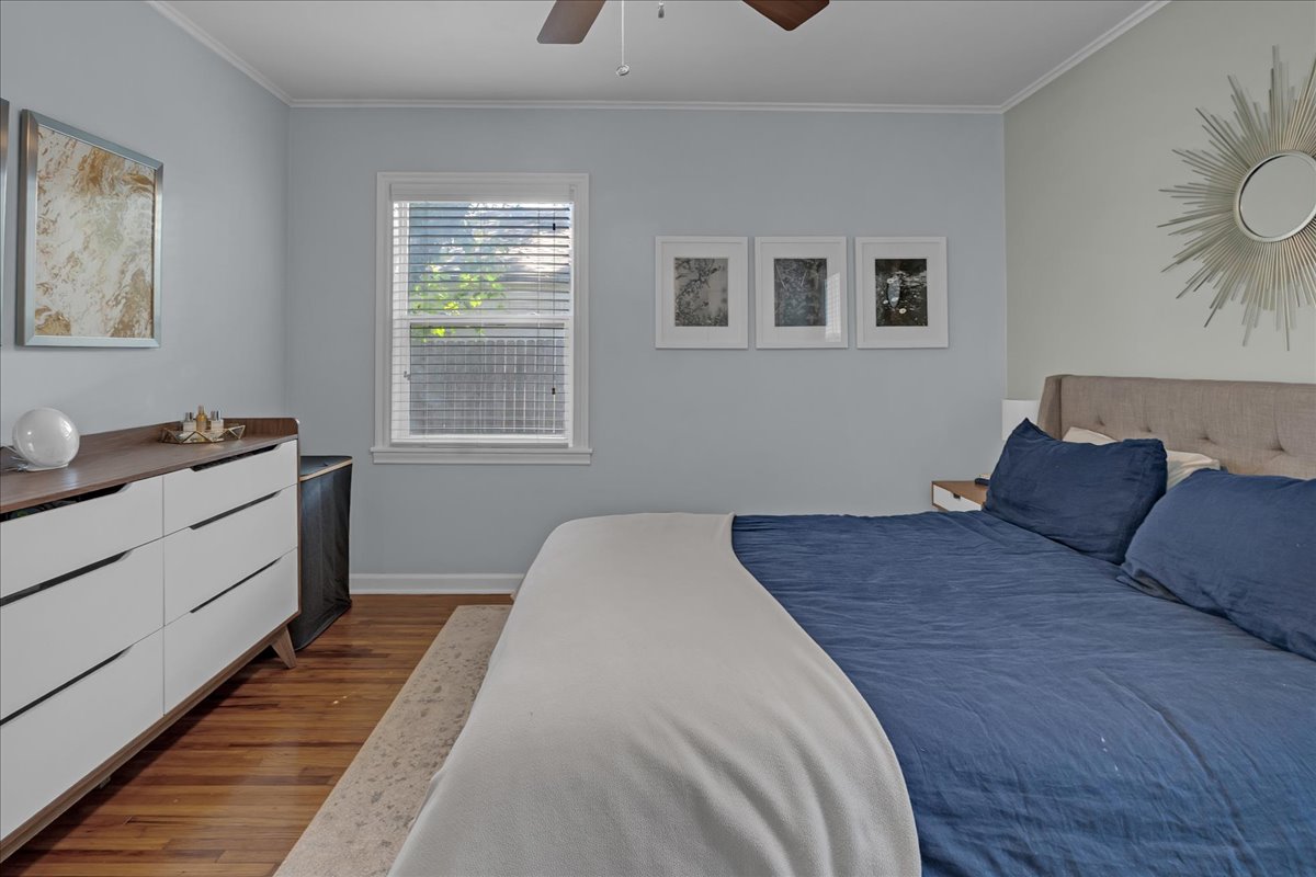 1146 E 49th Street Property Photo 29