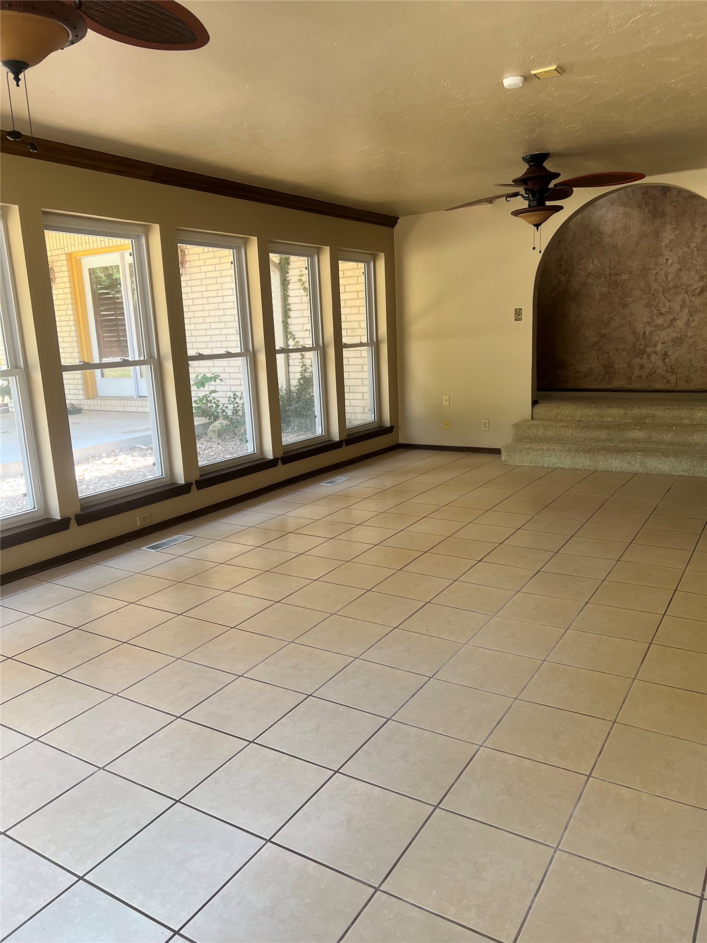 800 17th Property Photo 9