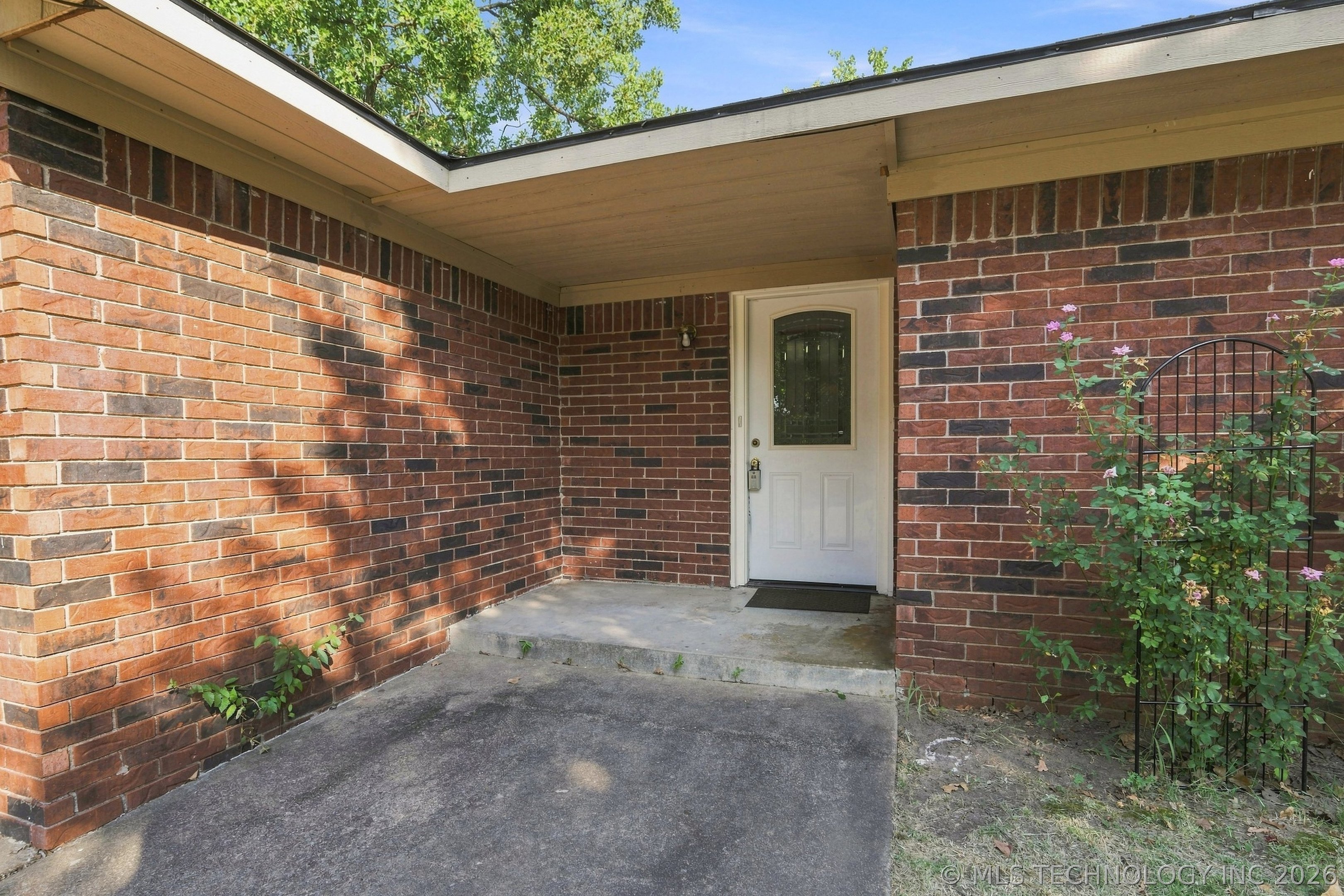 583 Gibson Place Property Photo 3