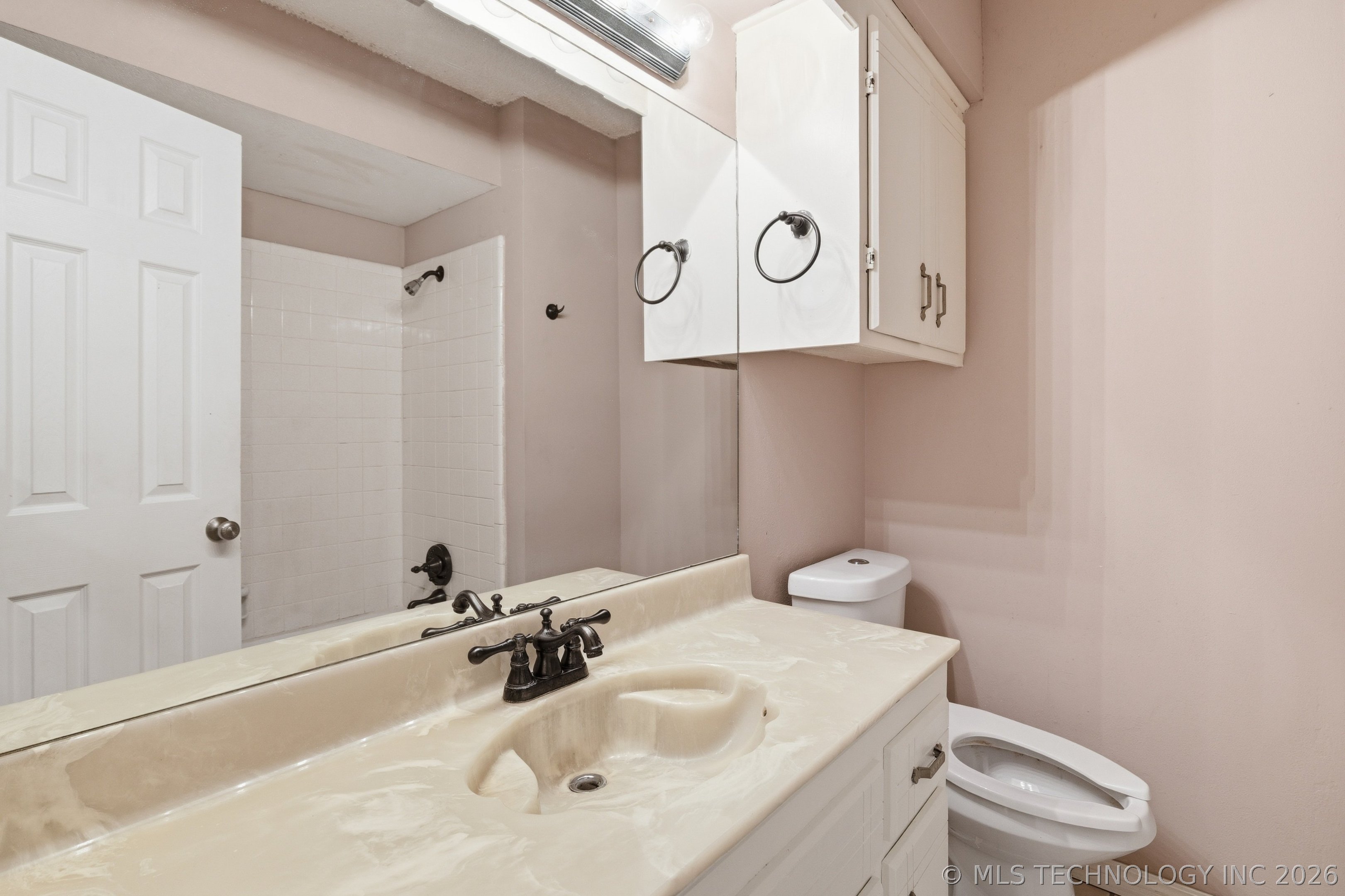 583 Gibson Place Property Photo 18