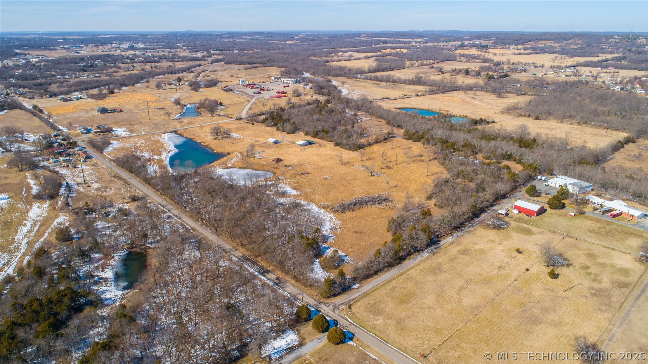 516 E Krebs Lake Road Property Photo 6