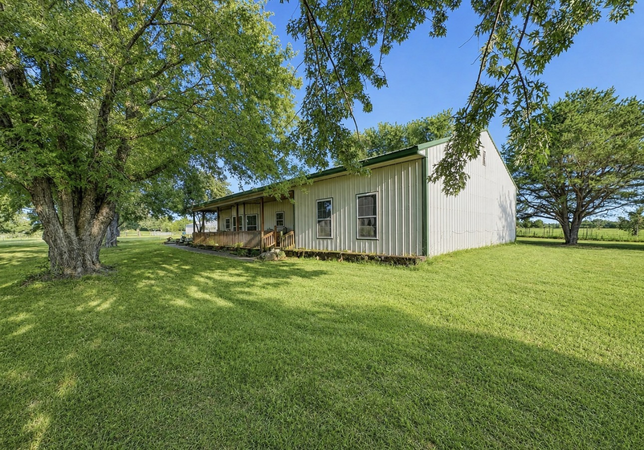 19688 E Sunny Lane Property Photo 5