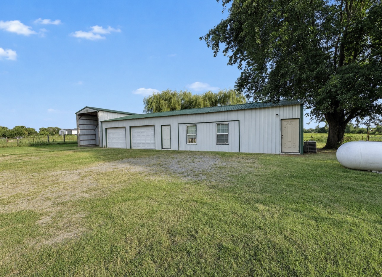 19688 E Sunny Lane Property Photo 9