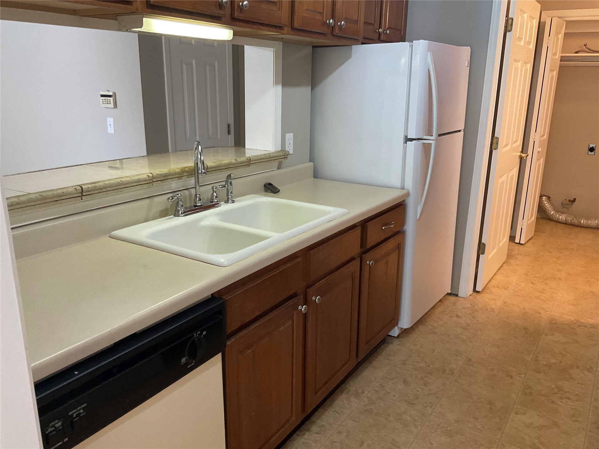 2236 W Quantico Street Property Photo 12