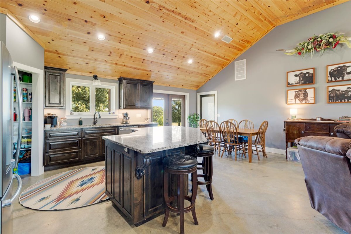 190014 N 4080 Property Photo 9