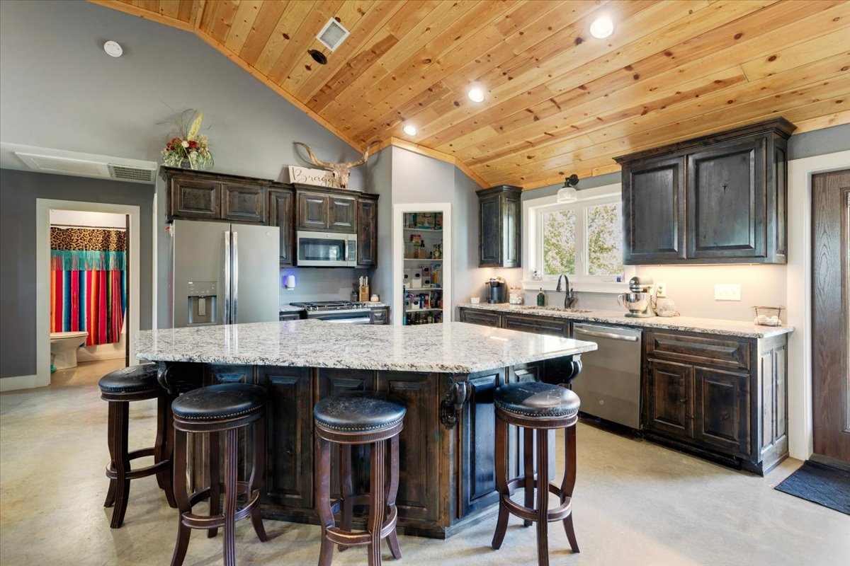190014 N 4080 Property Photo 10