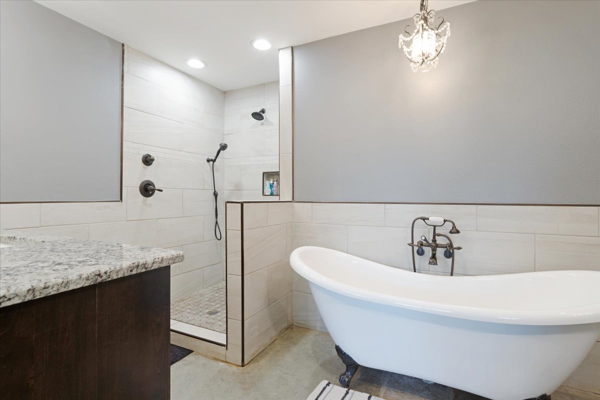 190014 N 4080 Property Photo 19