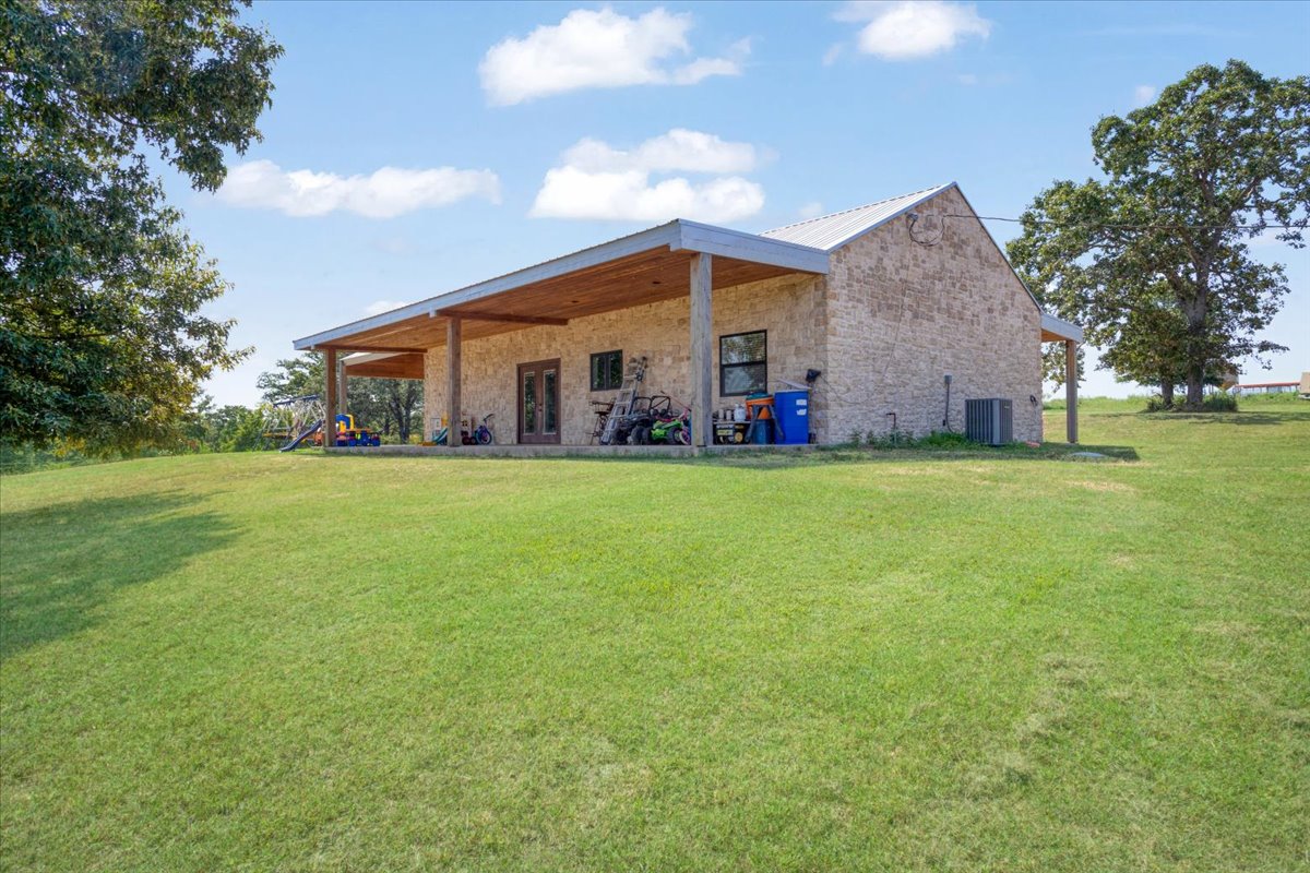 190014 N 4080 Property Photo 28