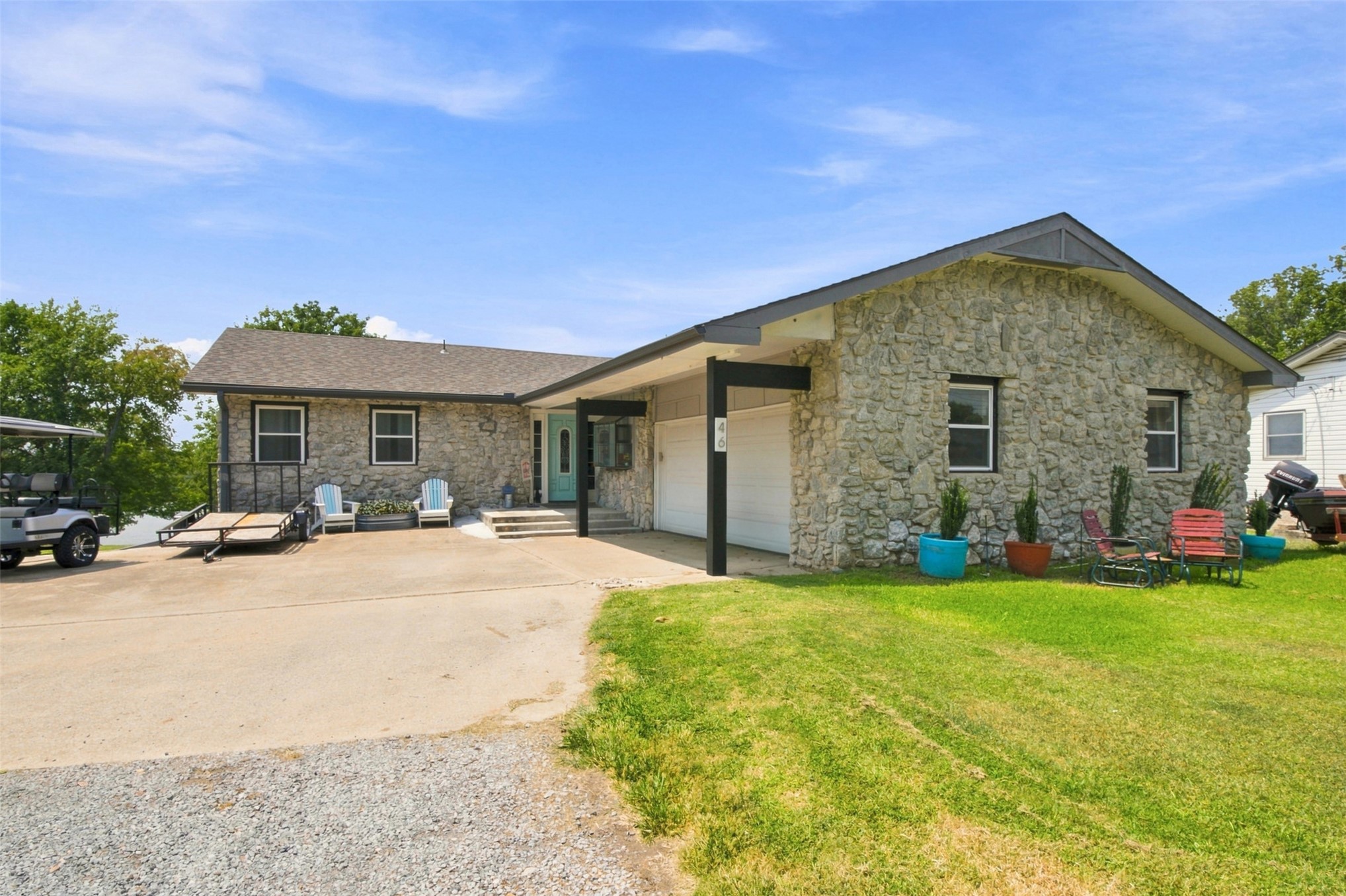46 Bluff Property Photo 1