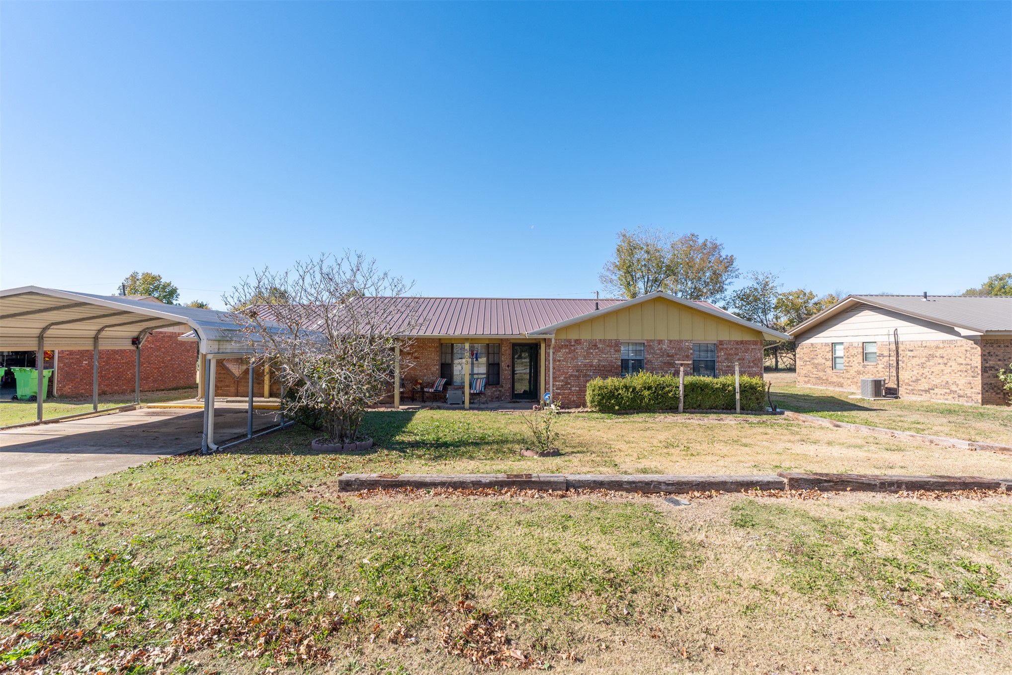 503 S 9 Street Property Photo 1