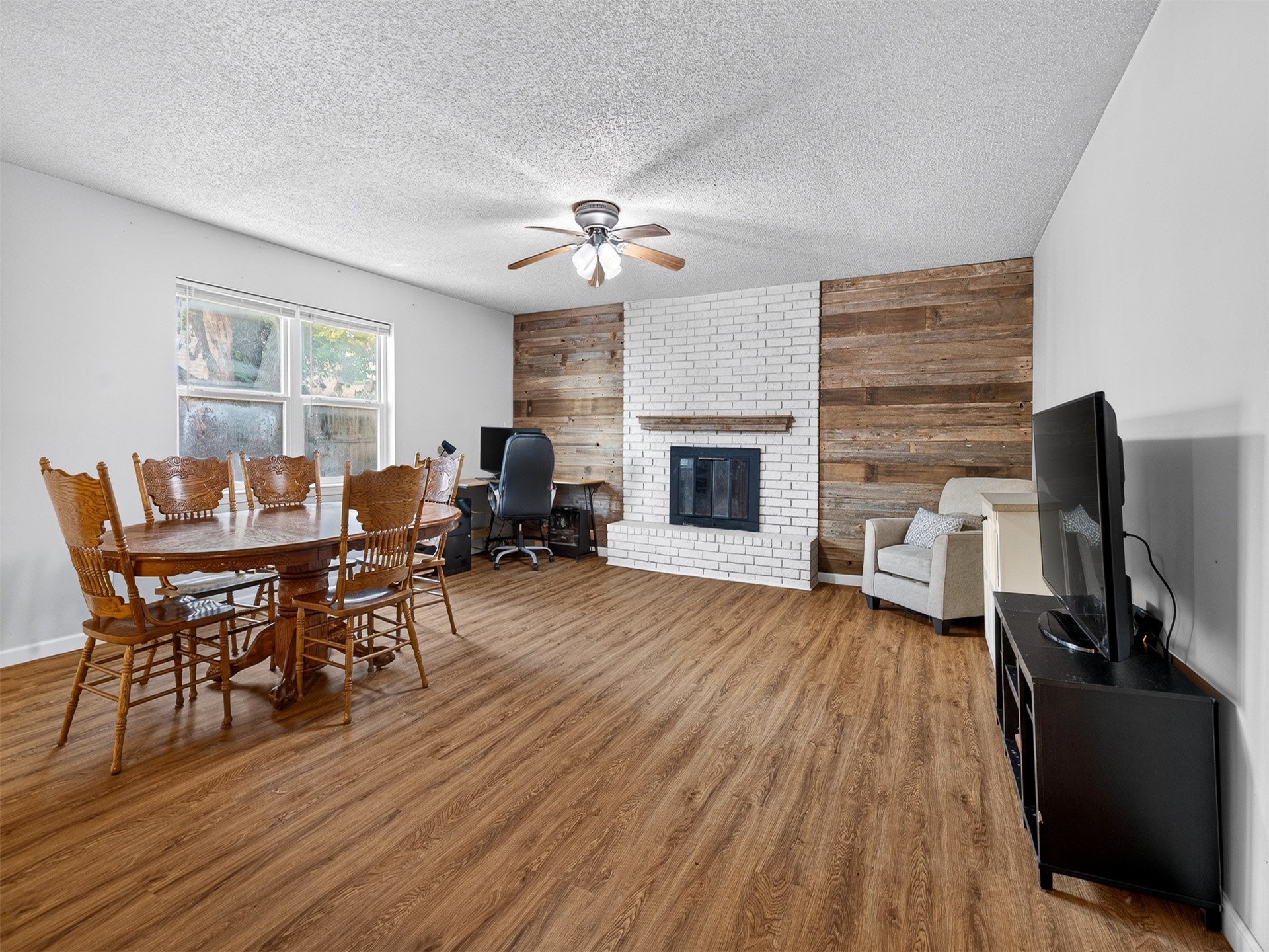 21424 E 32nd Place S Property Photo 10